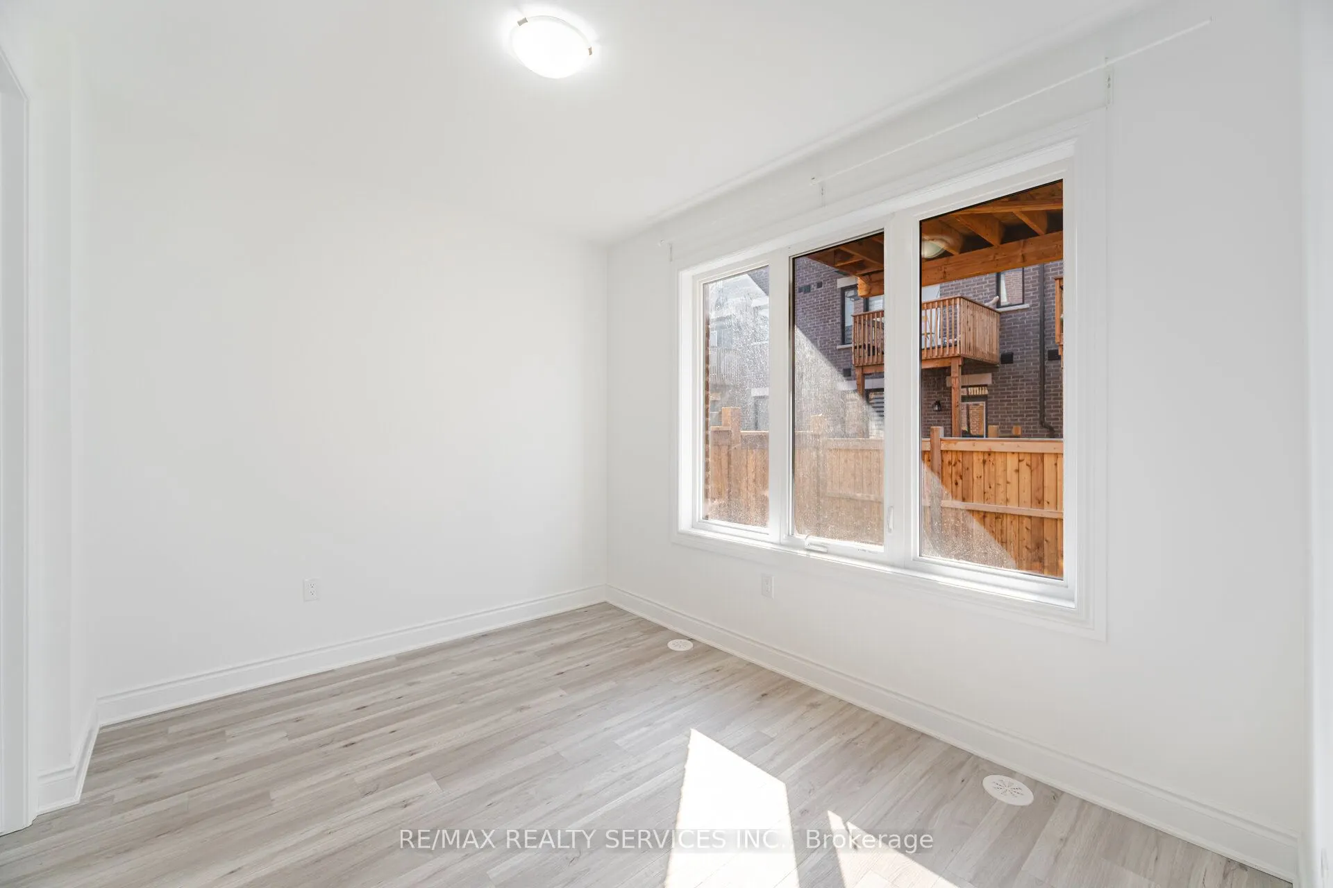 5184 Viola Desmond Drive