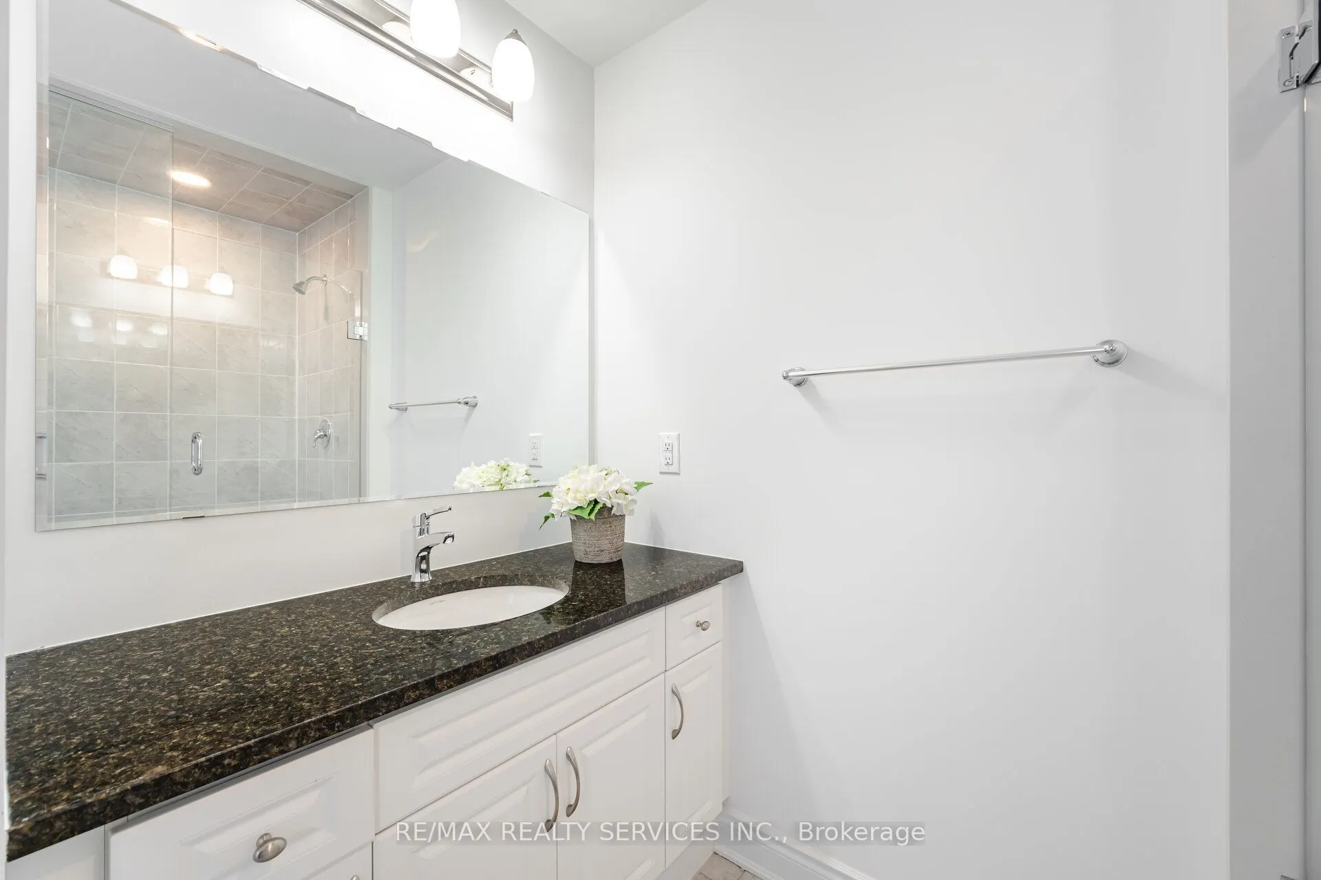 5184 Viola Desmond Drive