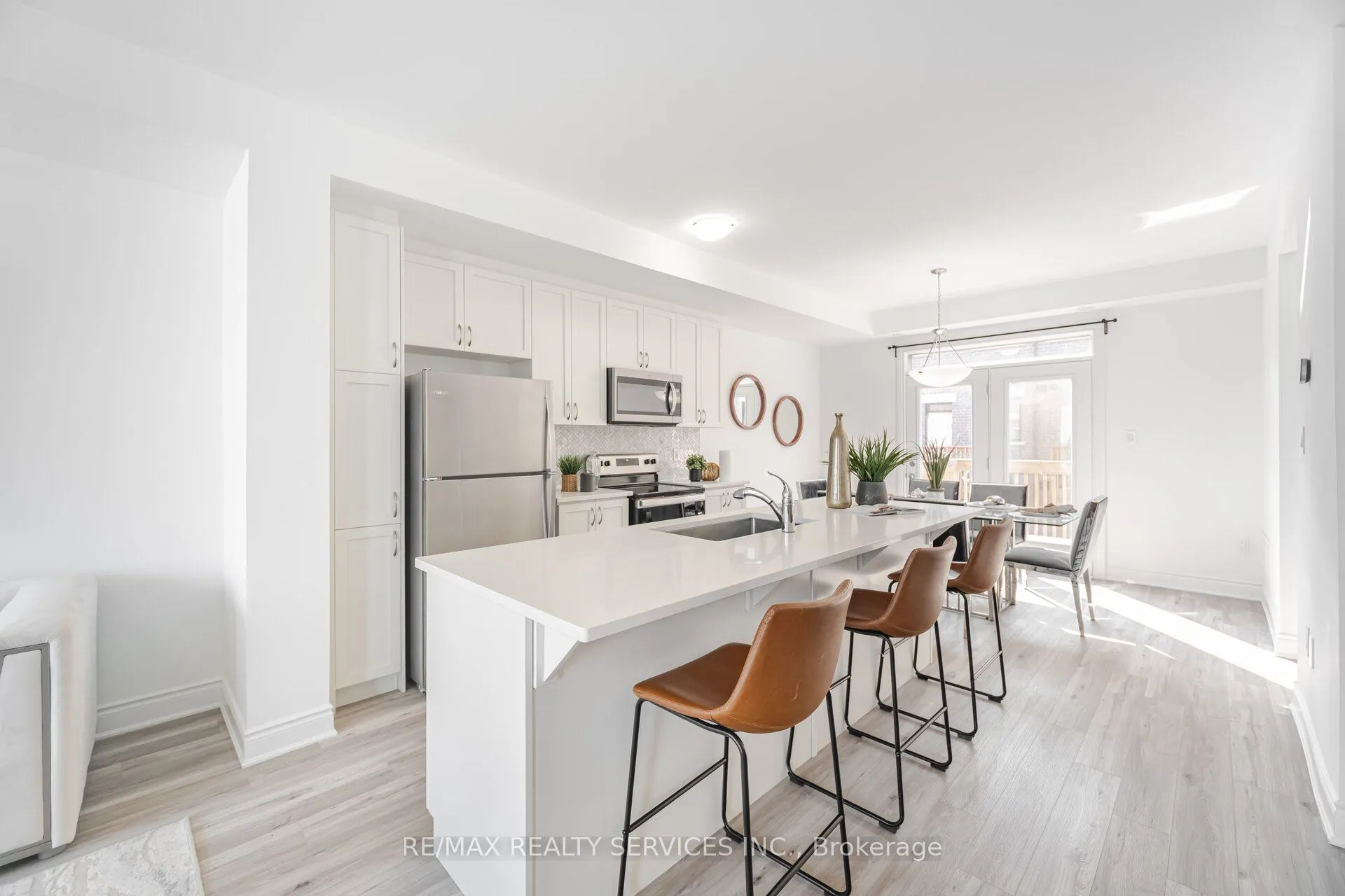 5184 Viola Desmond Drive