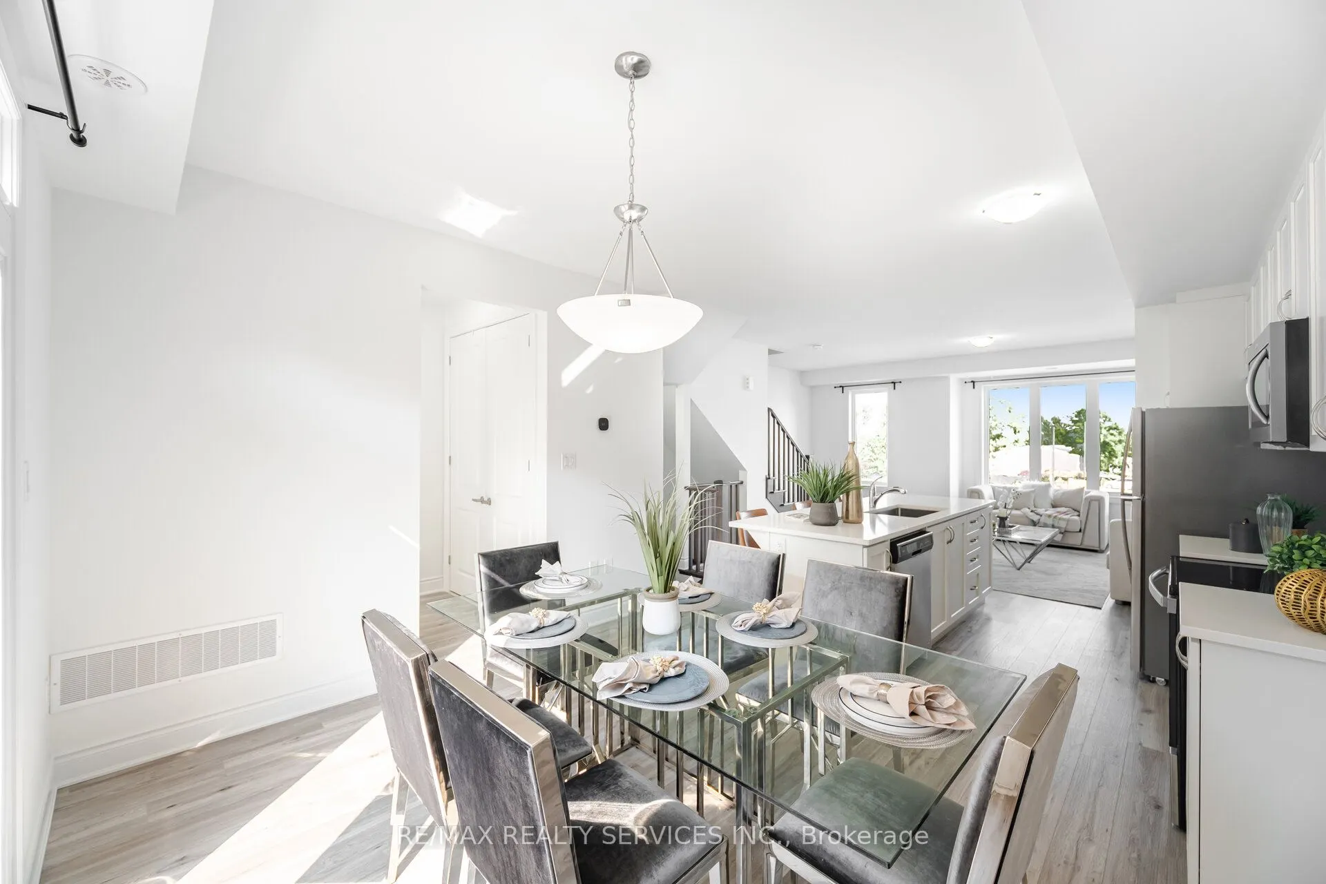 5184 Viola Desmond Drive