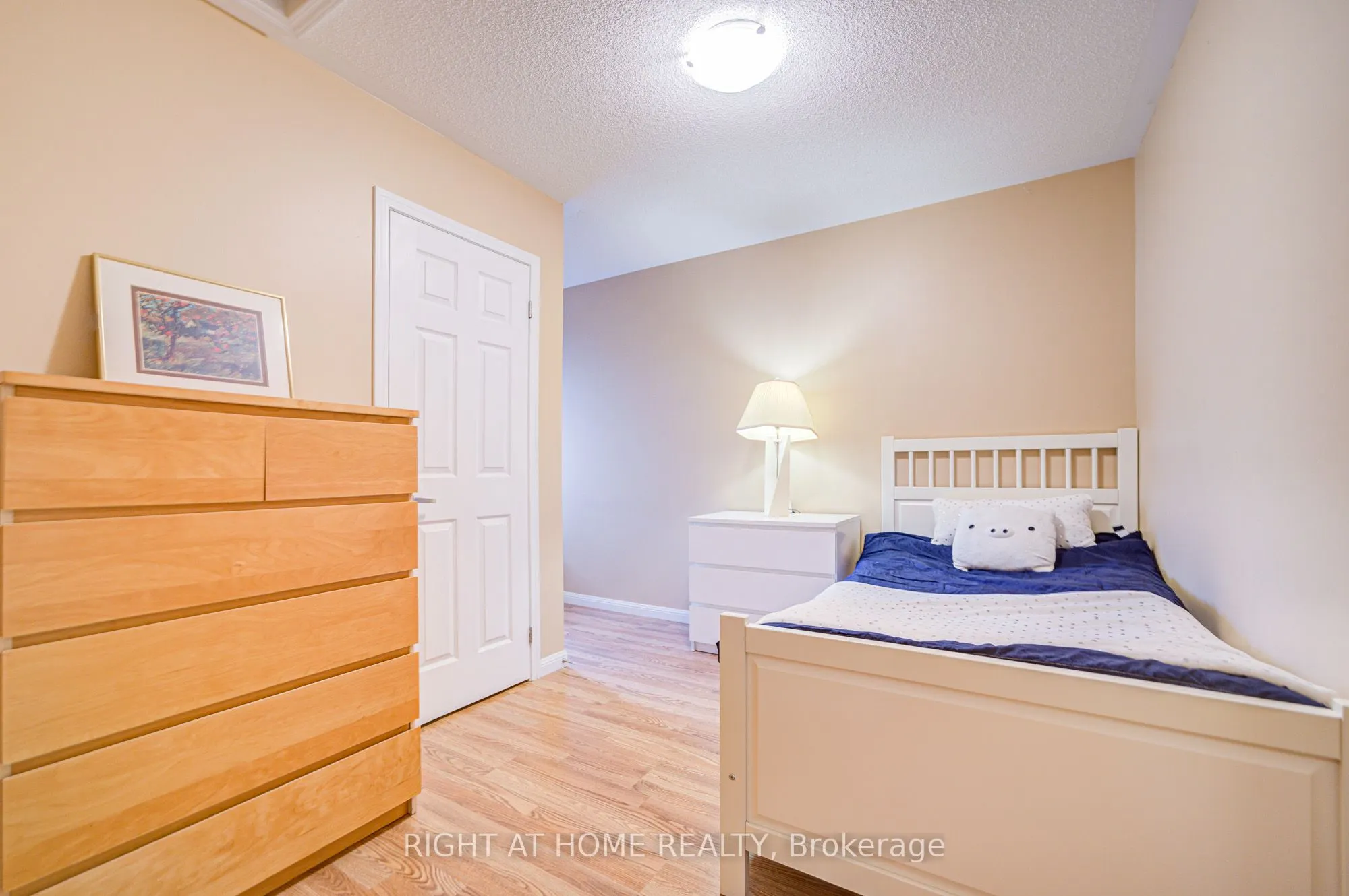 6020 Derry Road, #31