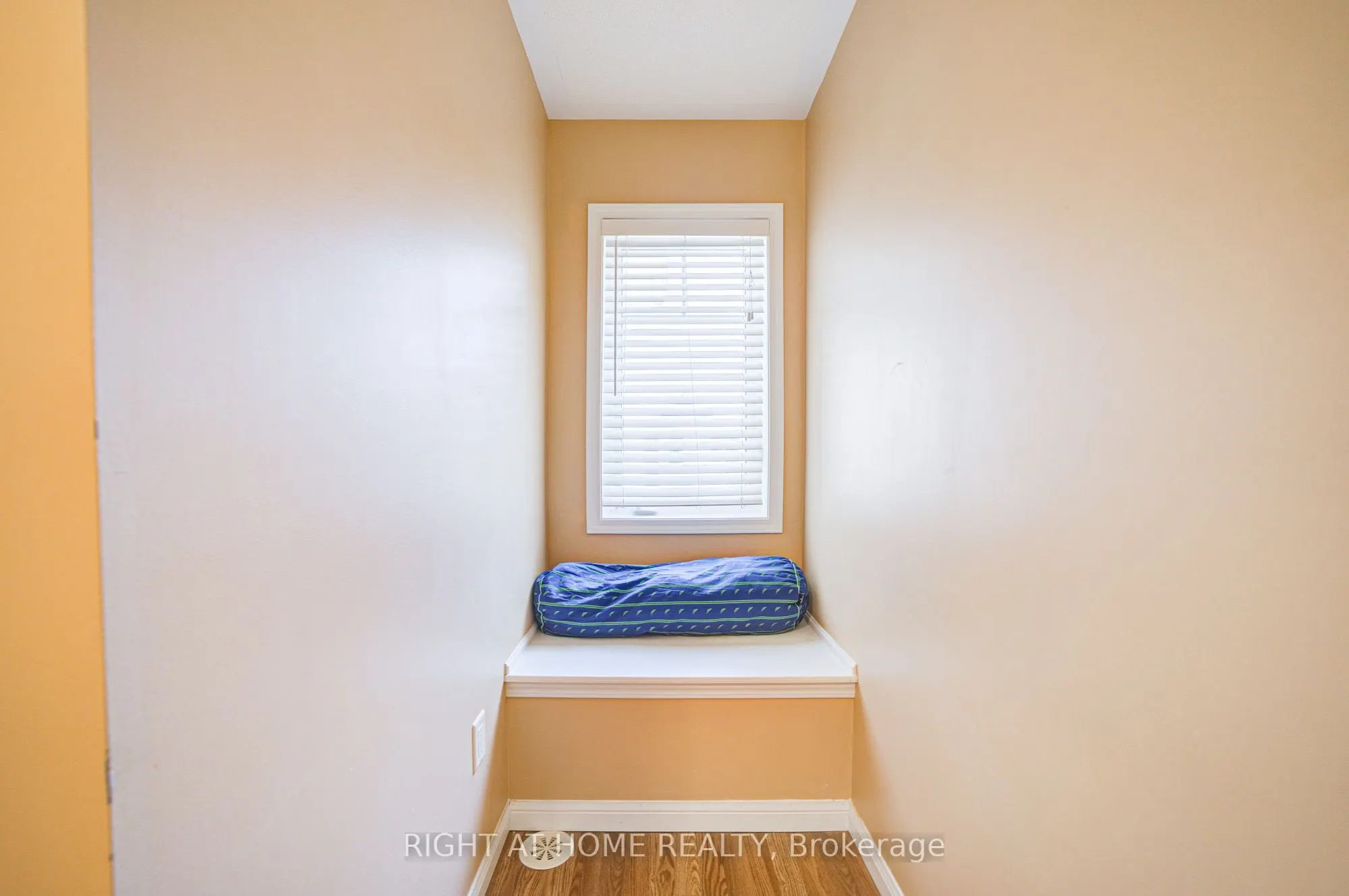 6020 Derry Road, #31