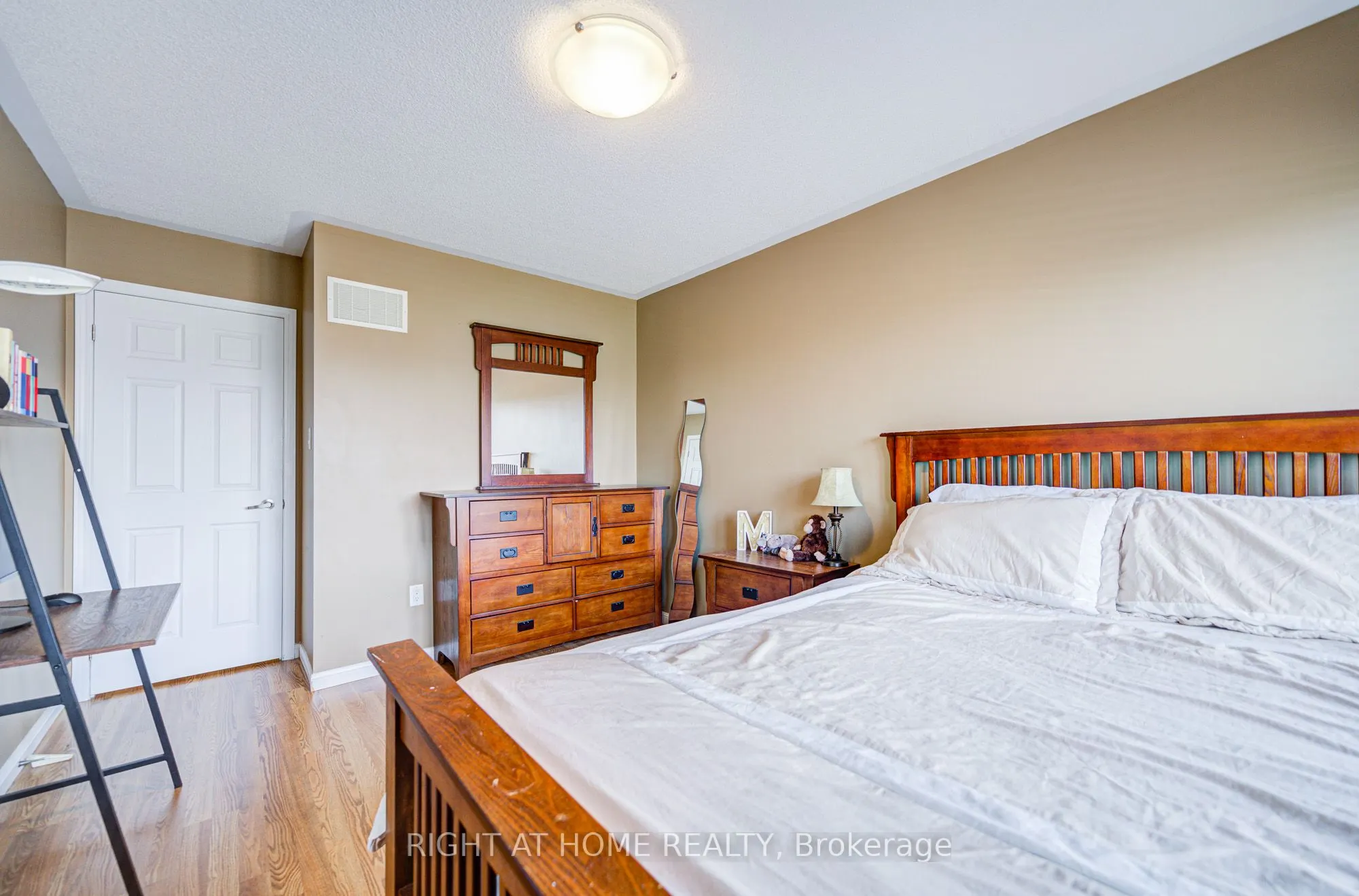 6020 Derry Road, #31
