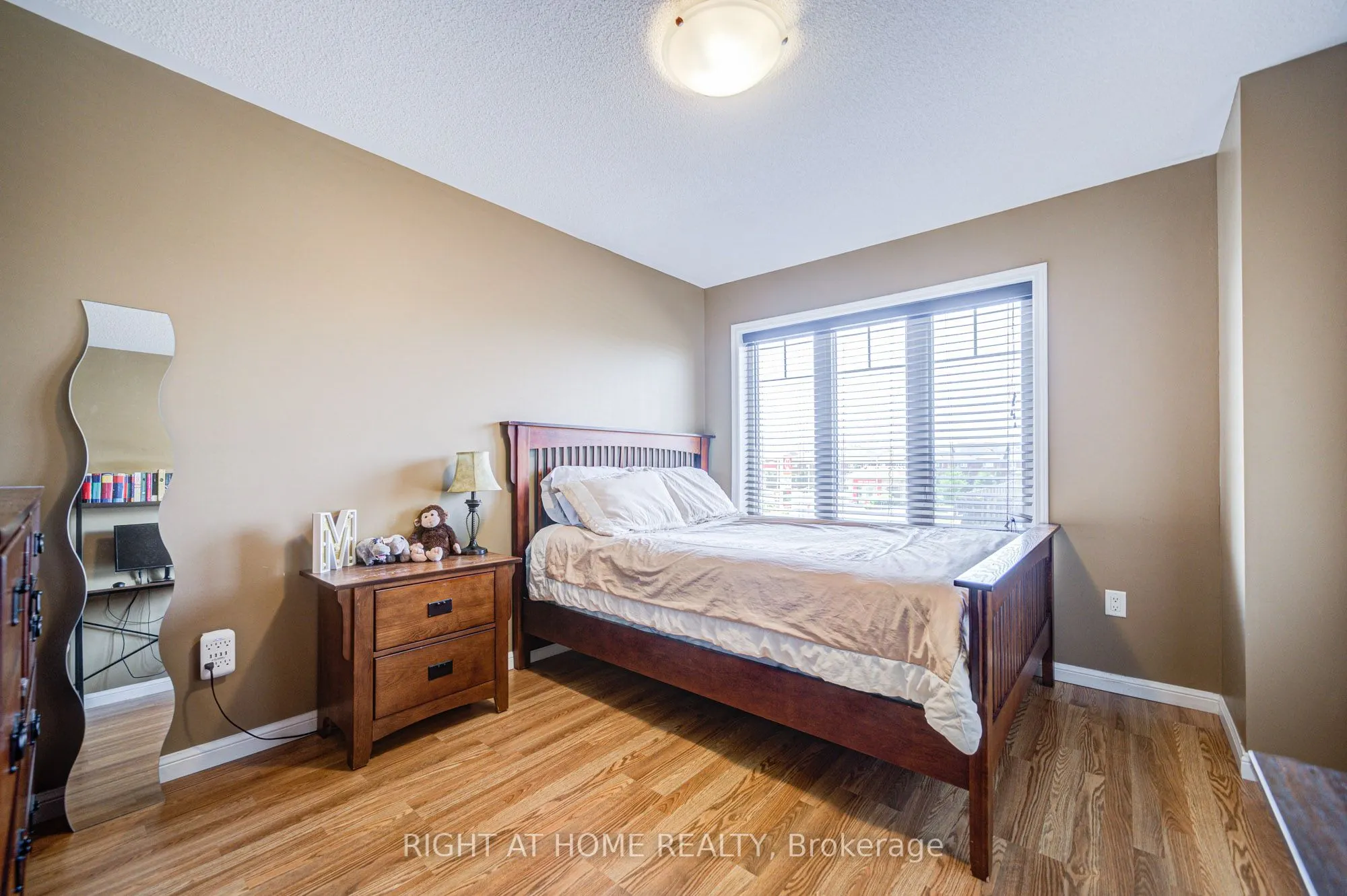 6020 Derry Road, #31