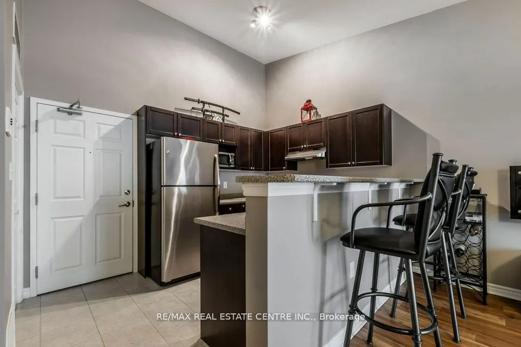 1360 Main Street E, #409