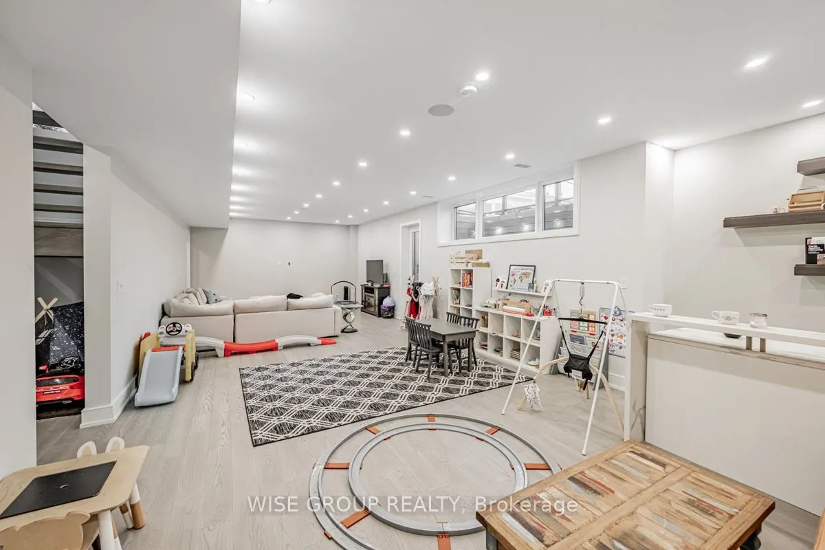 1322 Stanbury Road