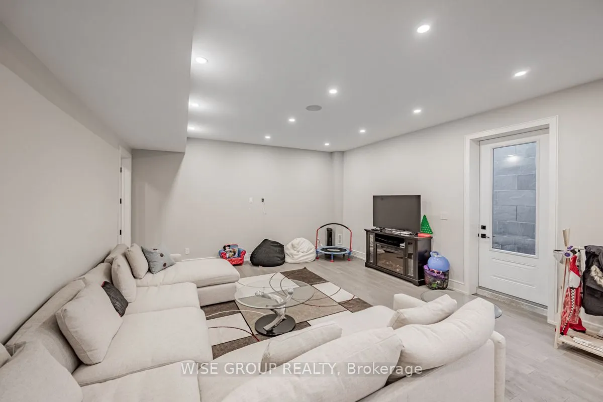 1322 Stanbury Road