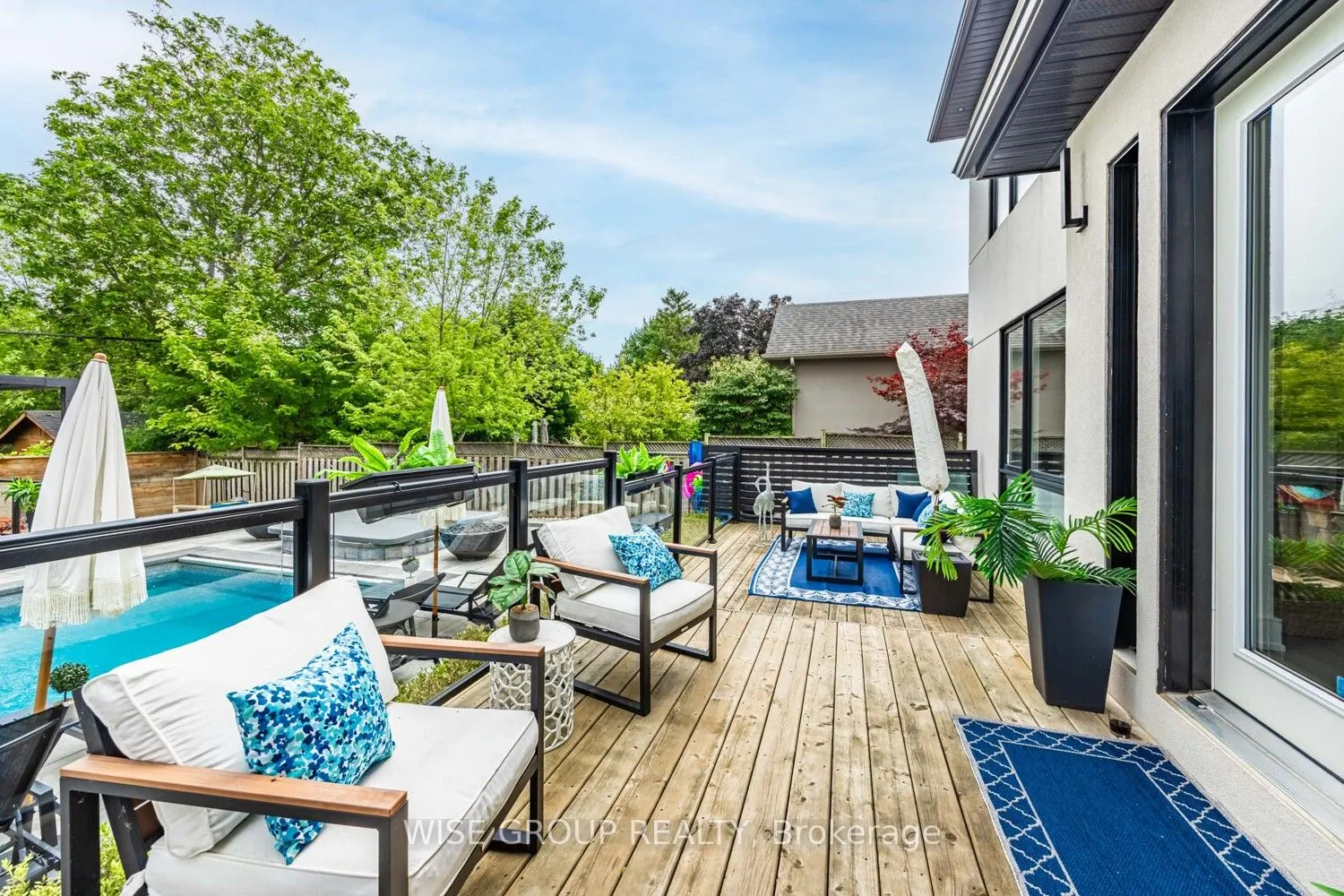 1322 Stanbury Road