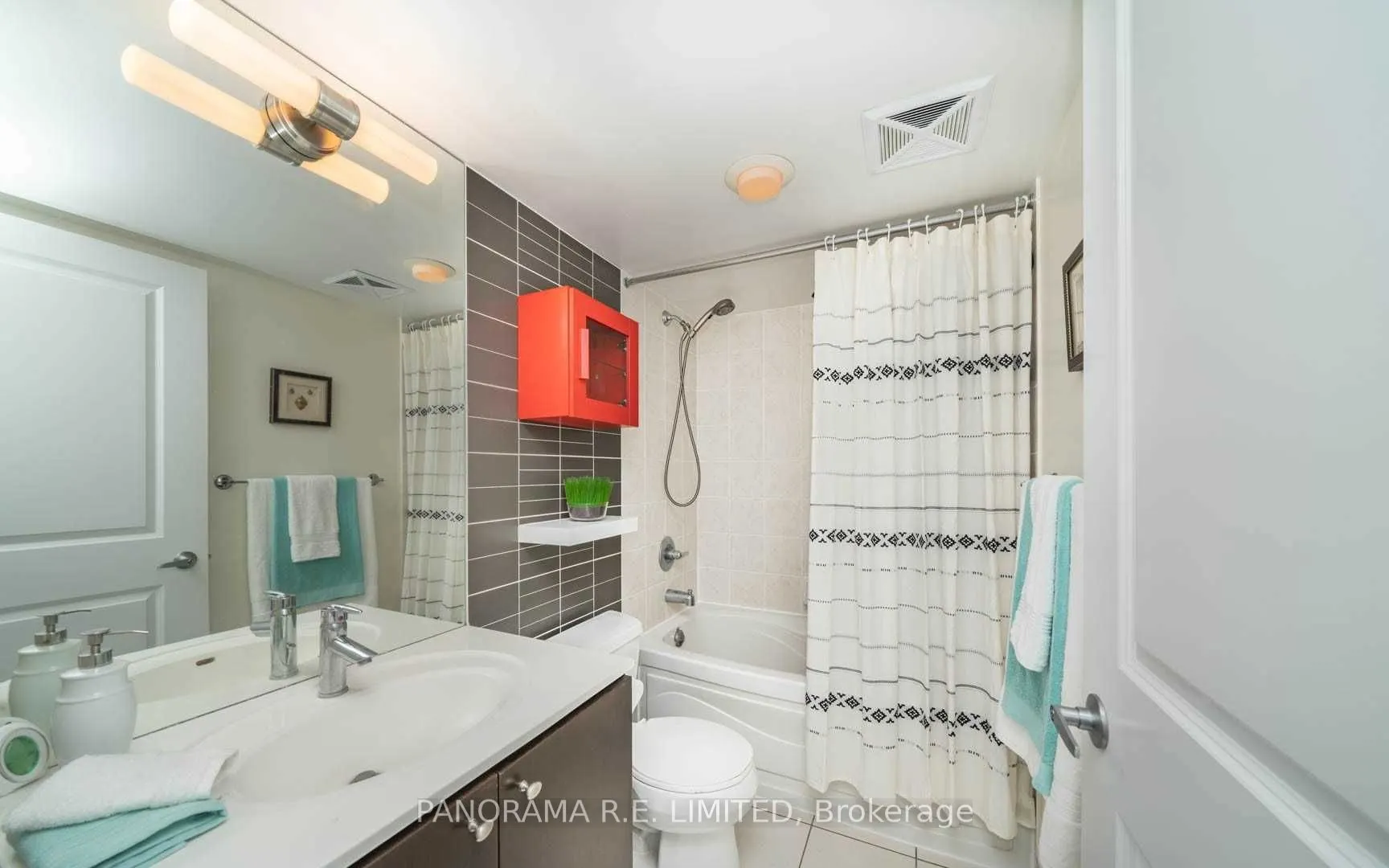 225 Sherway Gardens Road, #506