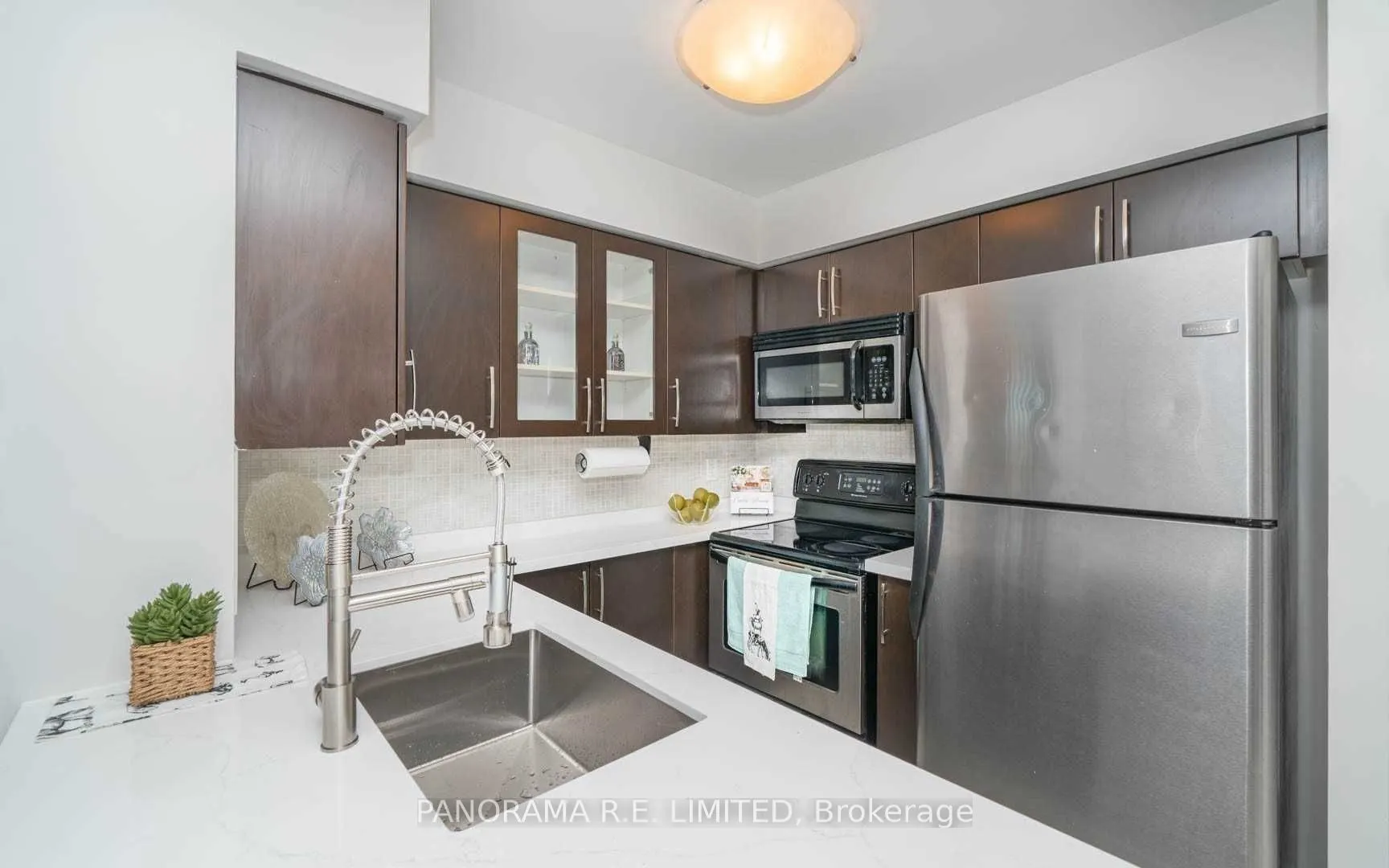 225 Sherway Gardens Road, #506