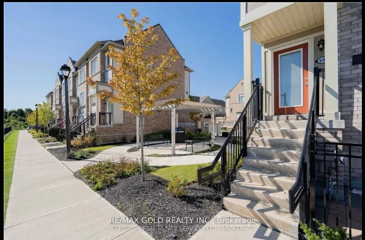 1 Beckenrose Court, #69