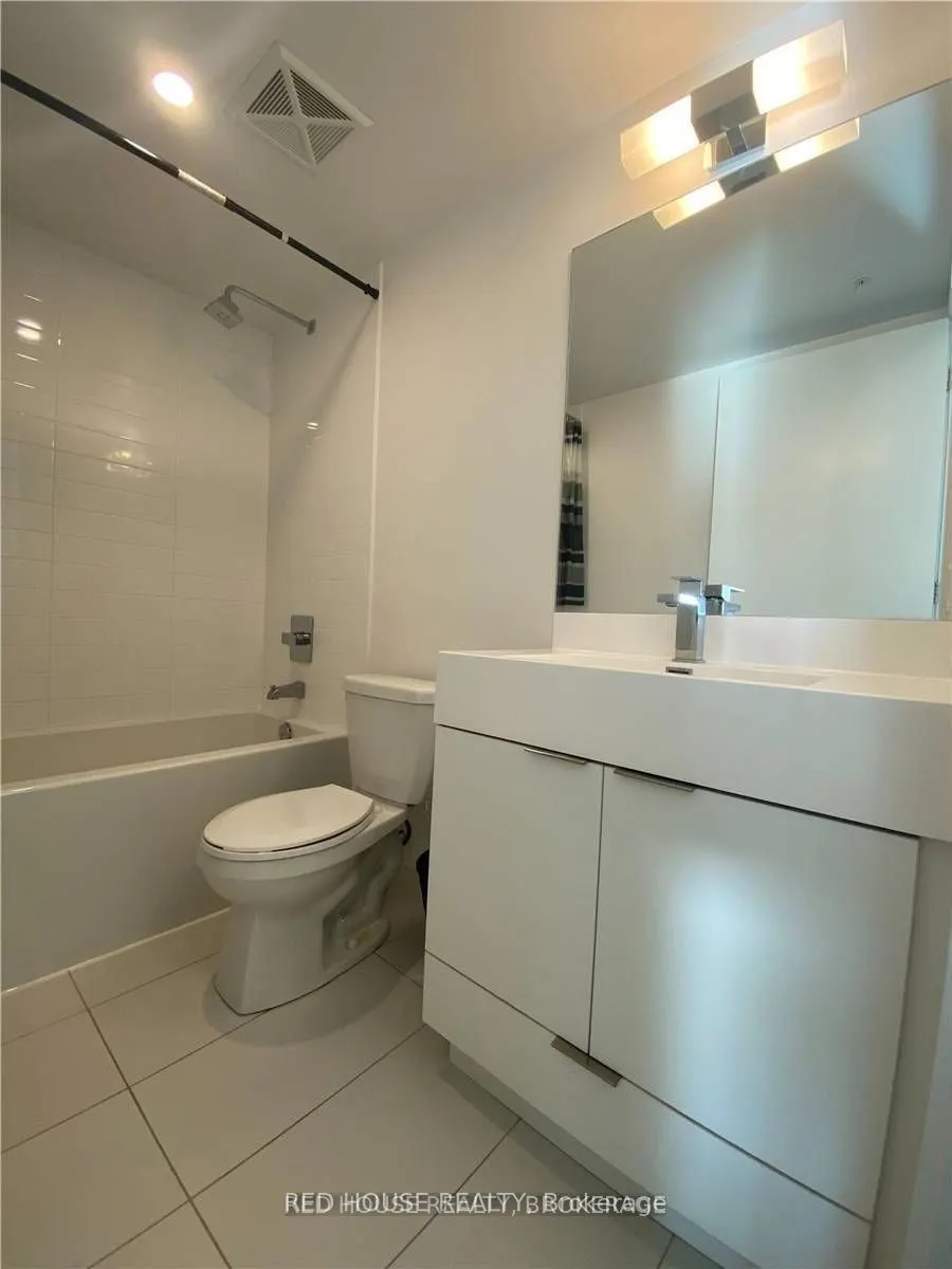 20 Thomas Riley Road, #2010