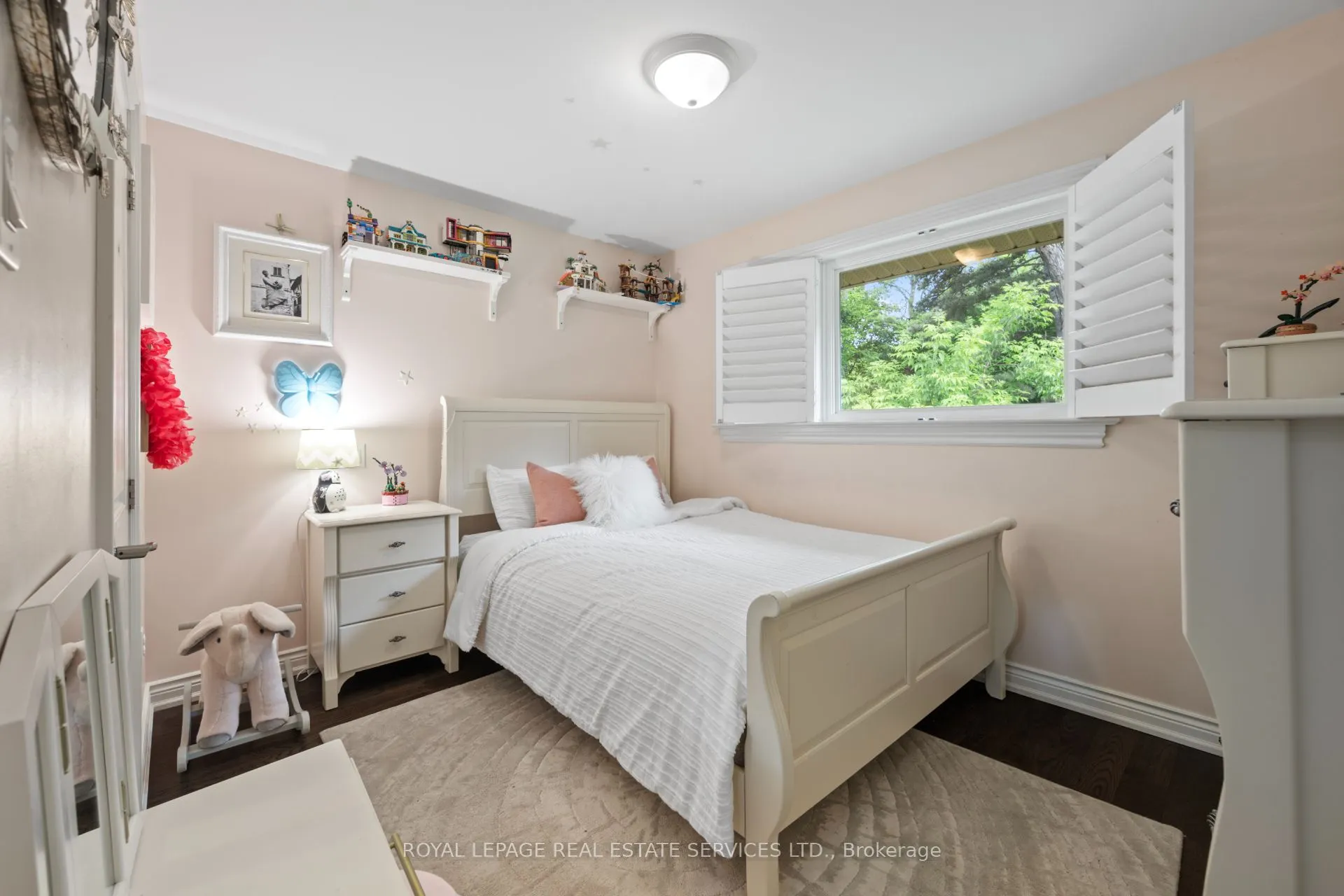 106 West Deane Park Drive