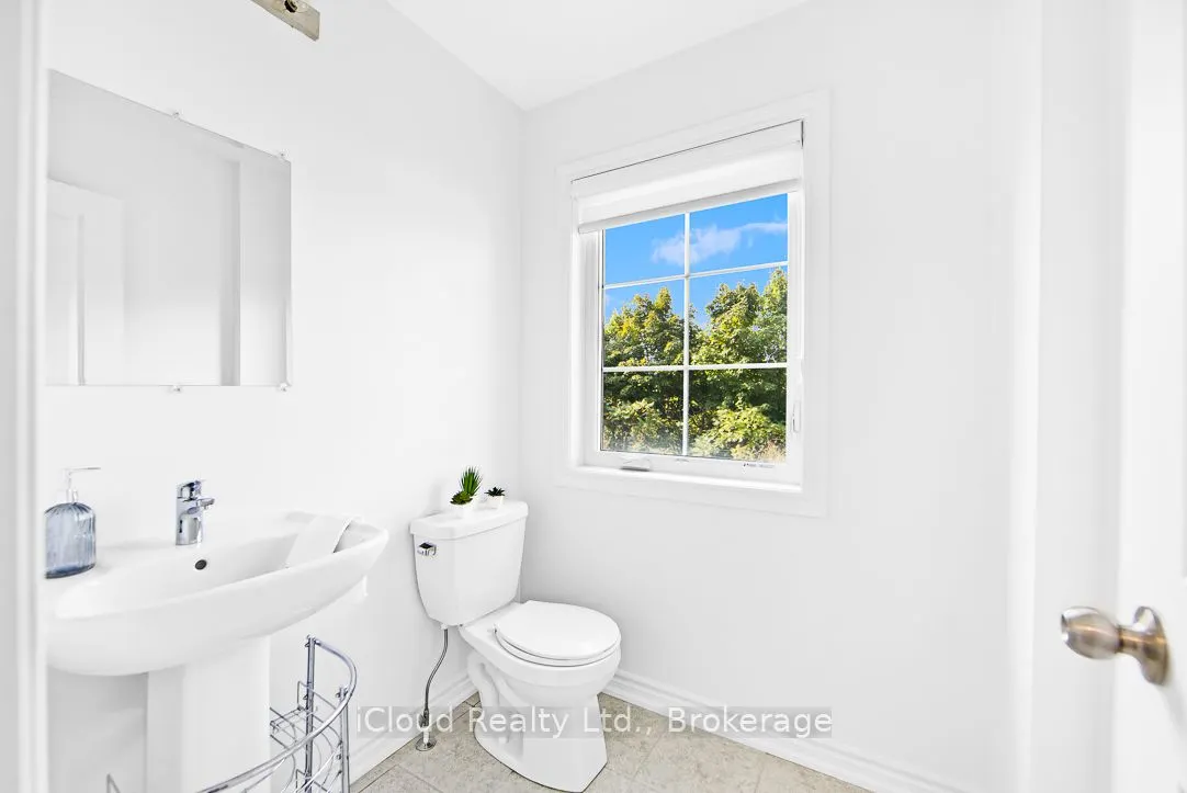 2 Pomarine Way