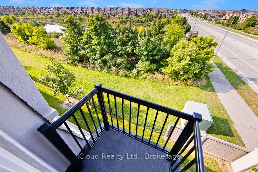 2 Pomarine Way