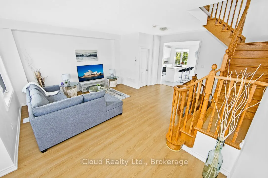 2 Pomarine Way