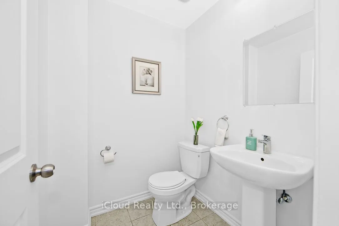 2 Pomarine Way