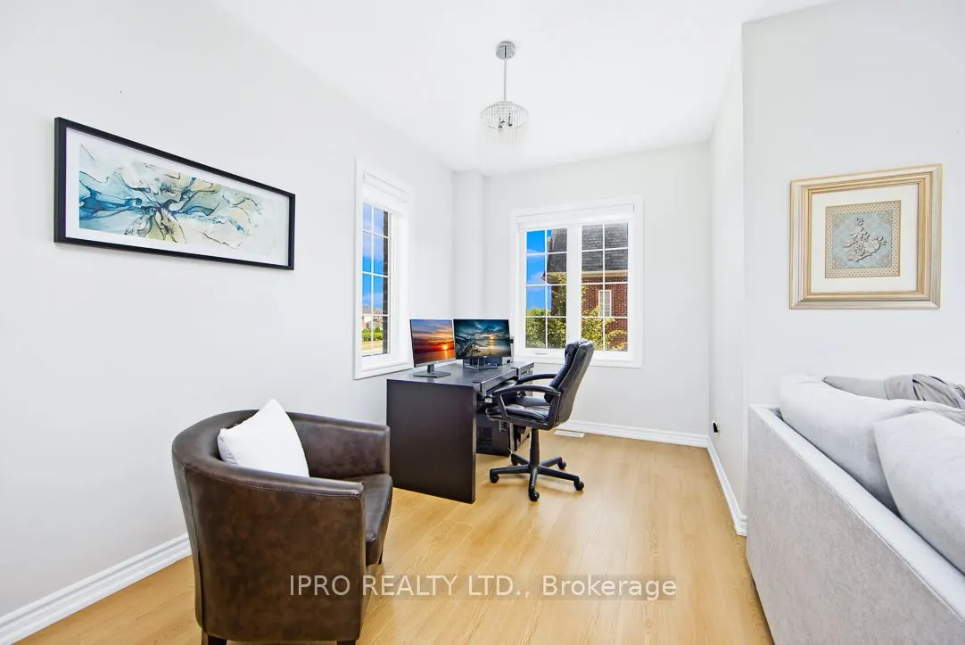 2 Pomarine Way