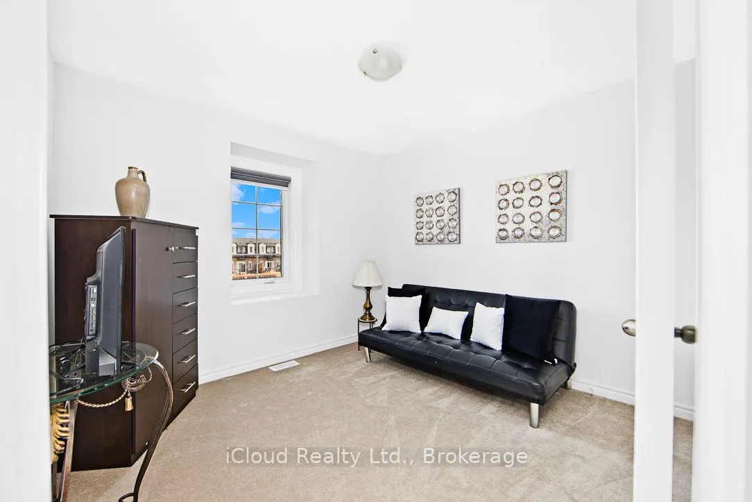 2 Pomarine Way