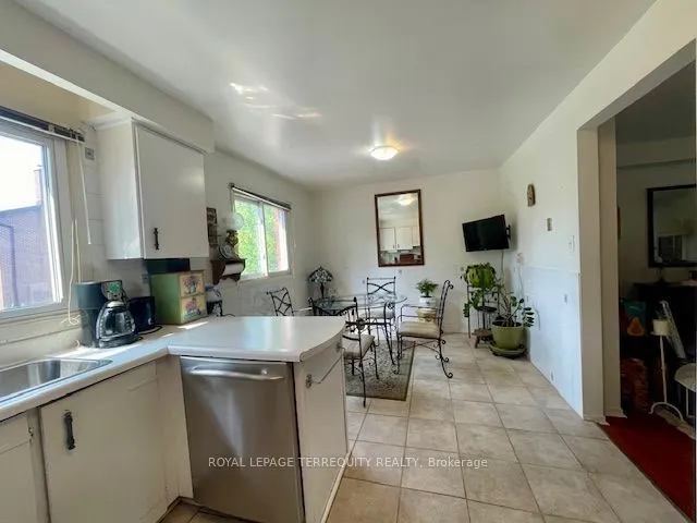1755 Rathburn Road E, #56