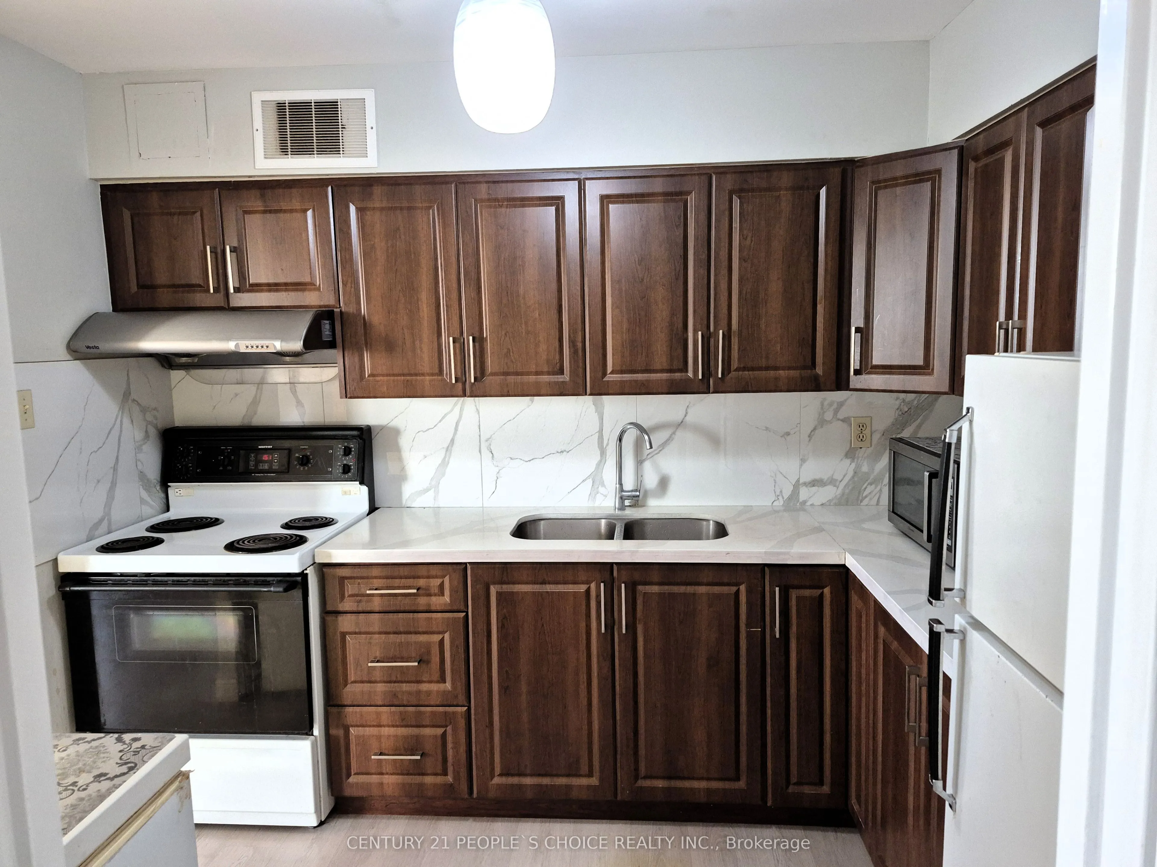 3533 Derry Road E, #801