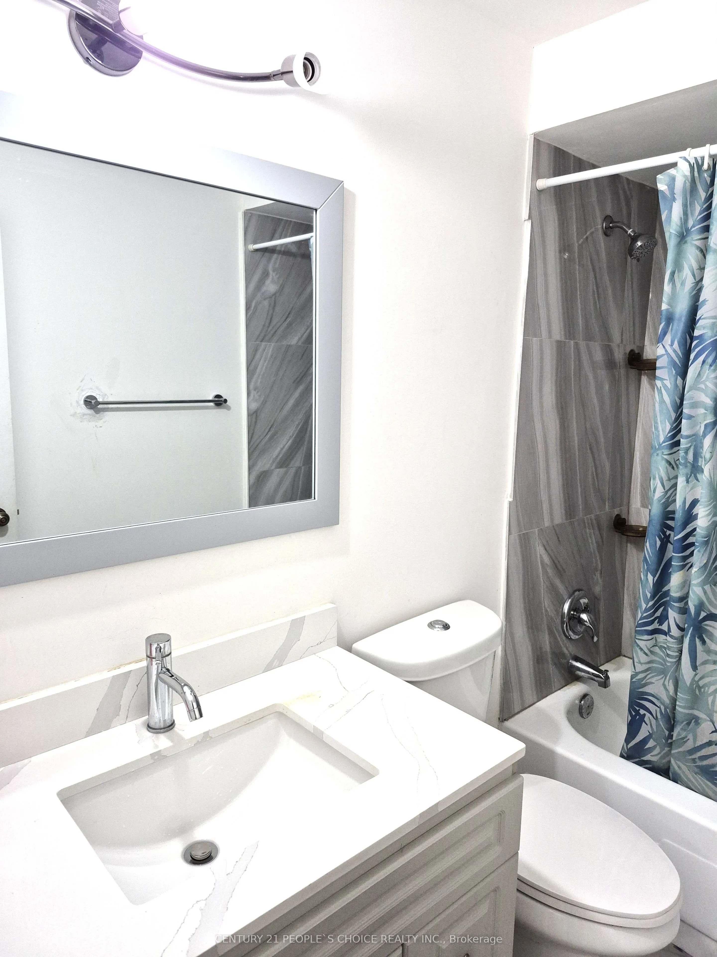 3533 Derry Road E, #801