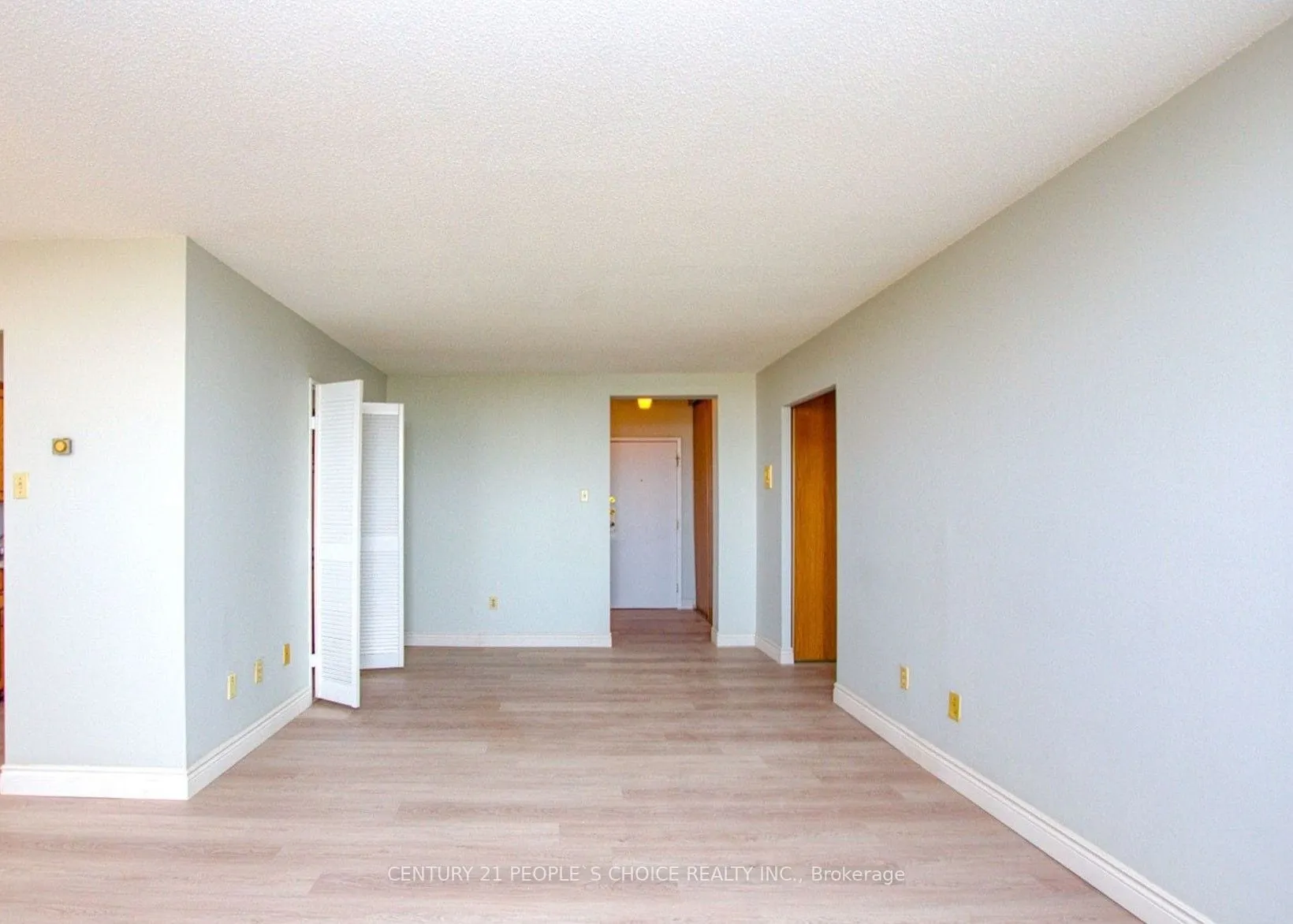 3533 Derry Road E, #801