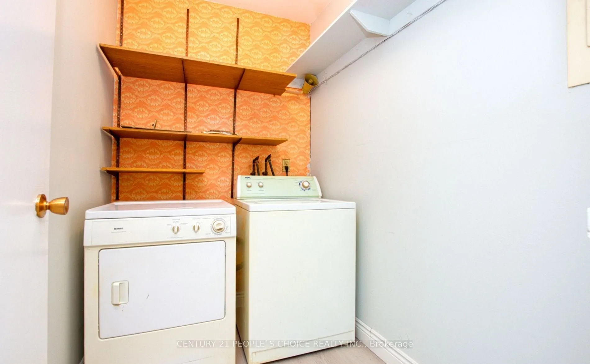 3533 Derry Road E, #801