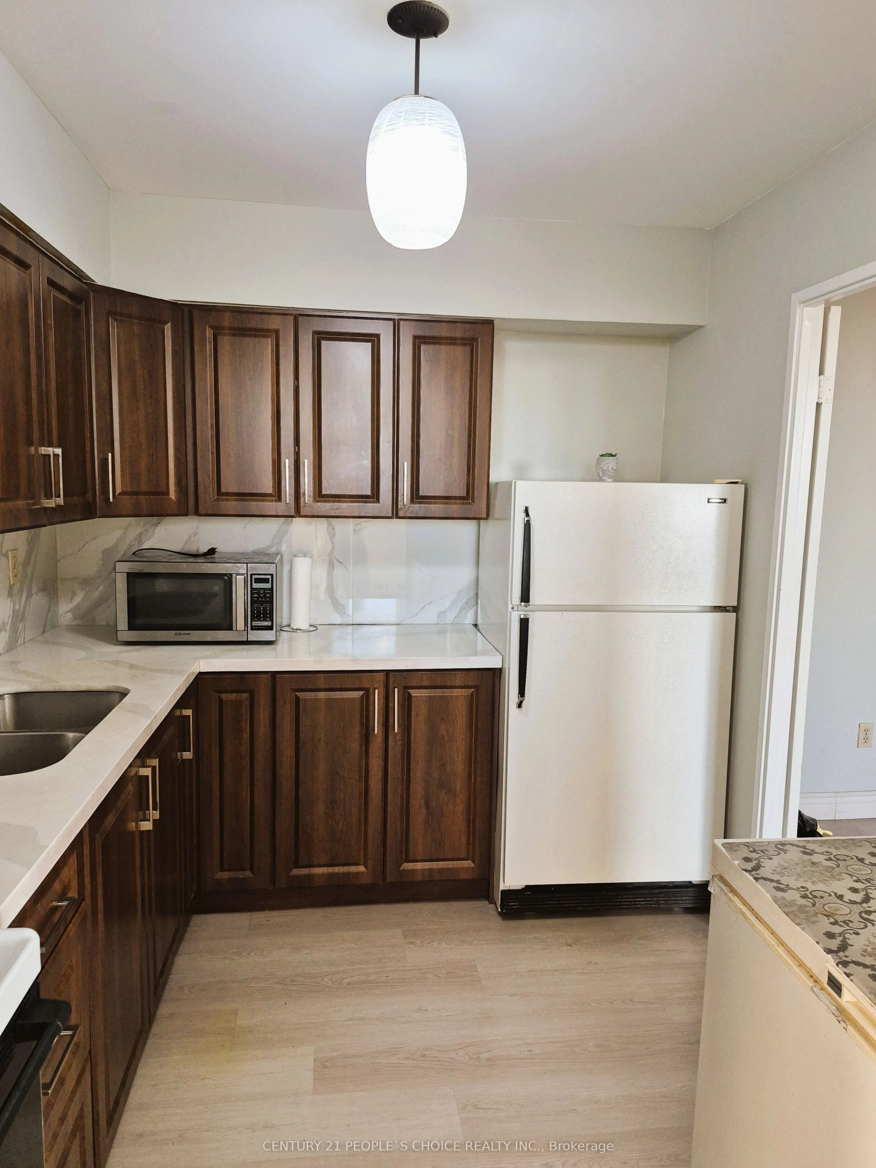 3533 Derry Road E, #801