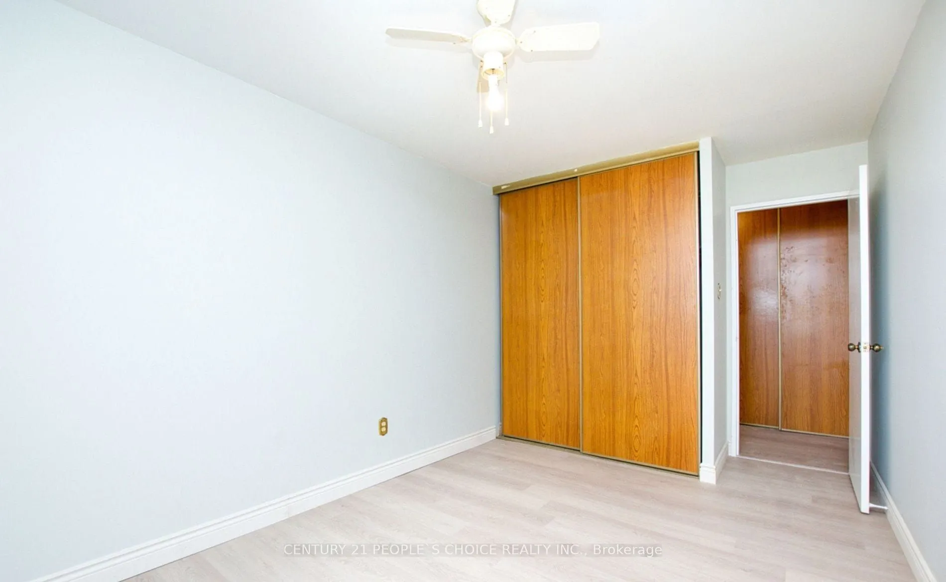 3533 Derry Road E, #801