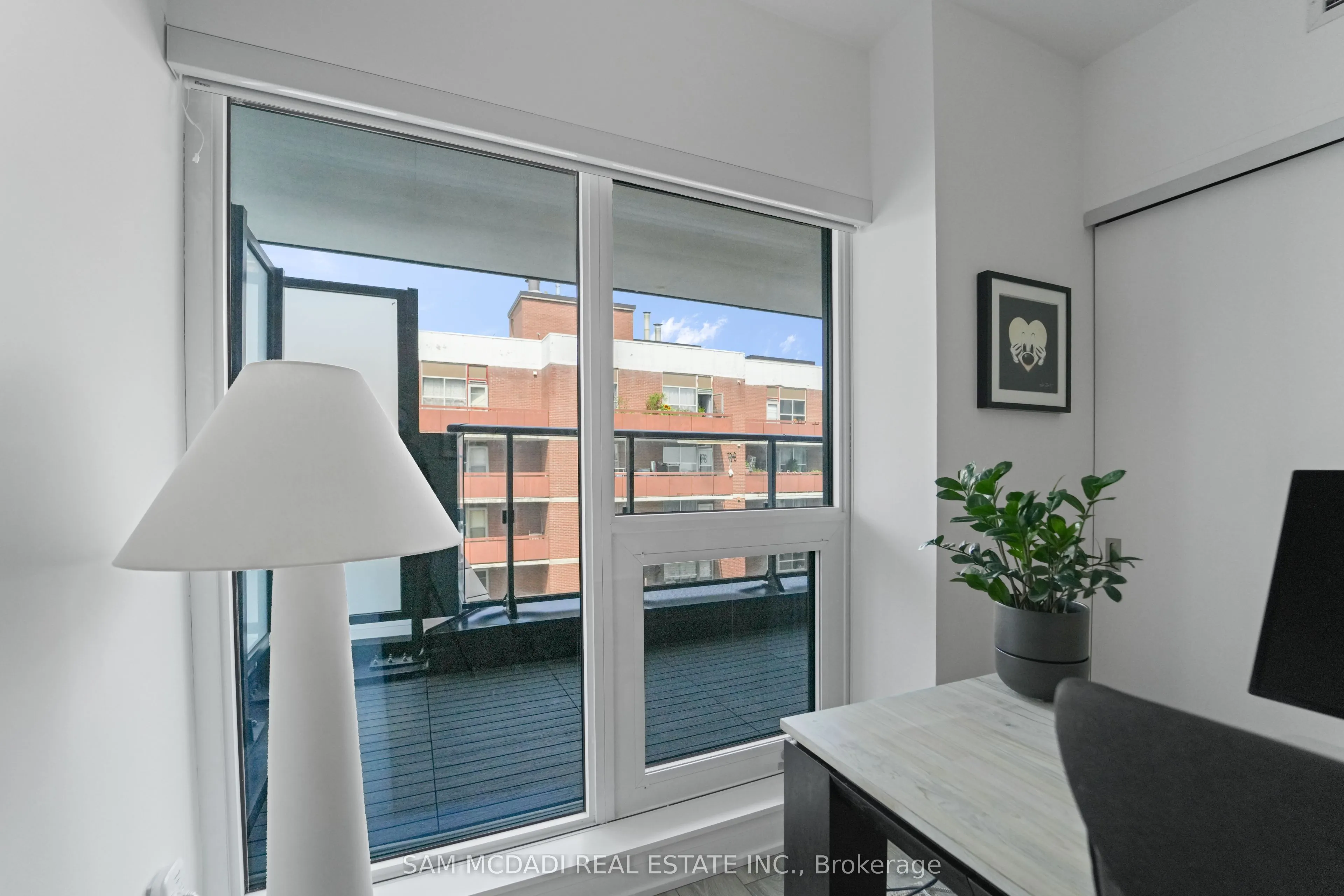 21 PARK Street E, #815