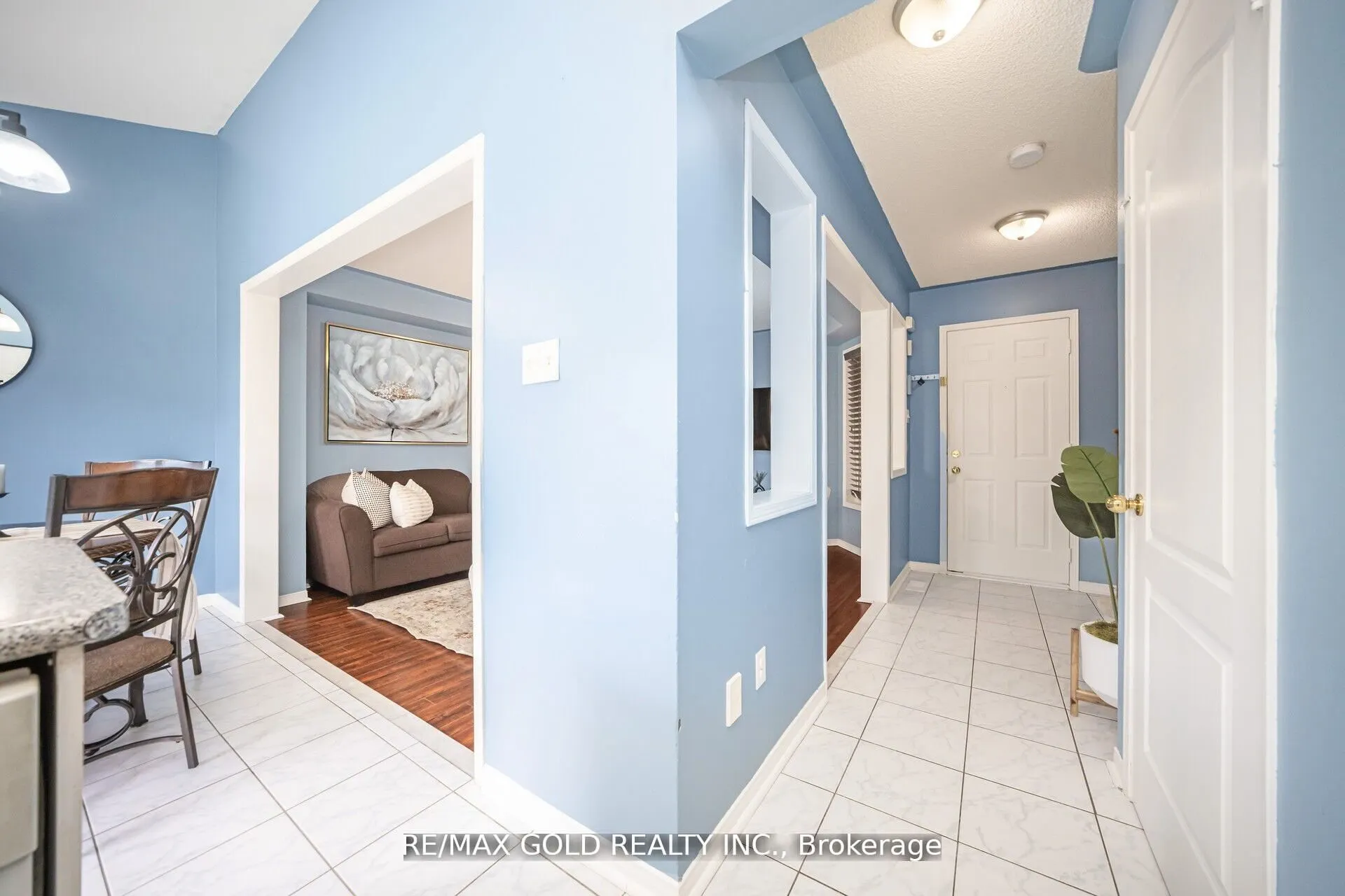 108 Black Forest Drive N