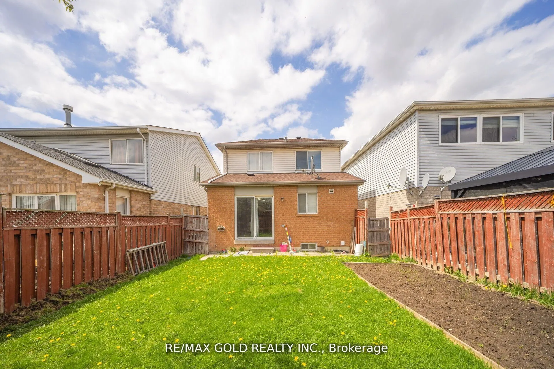 108 Black Forest Drive N