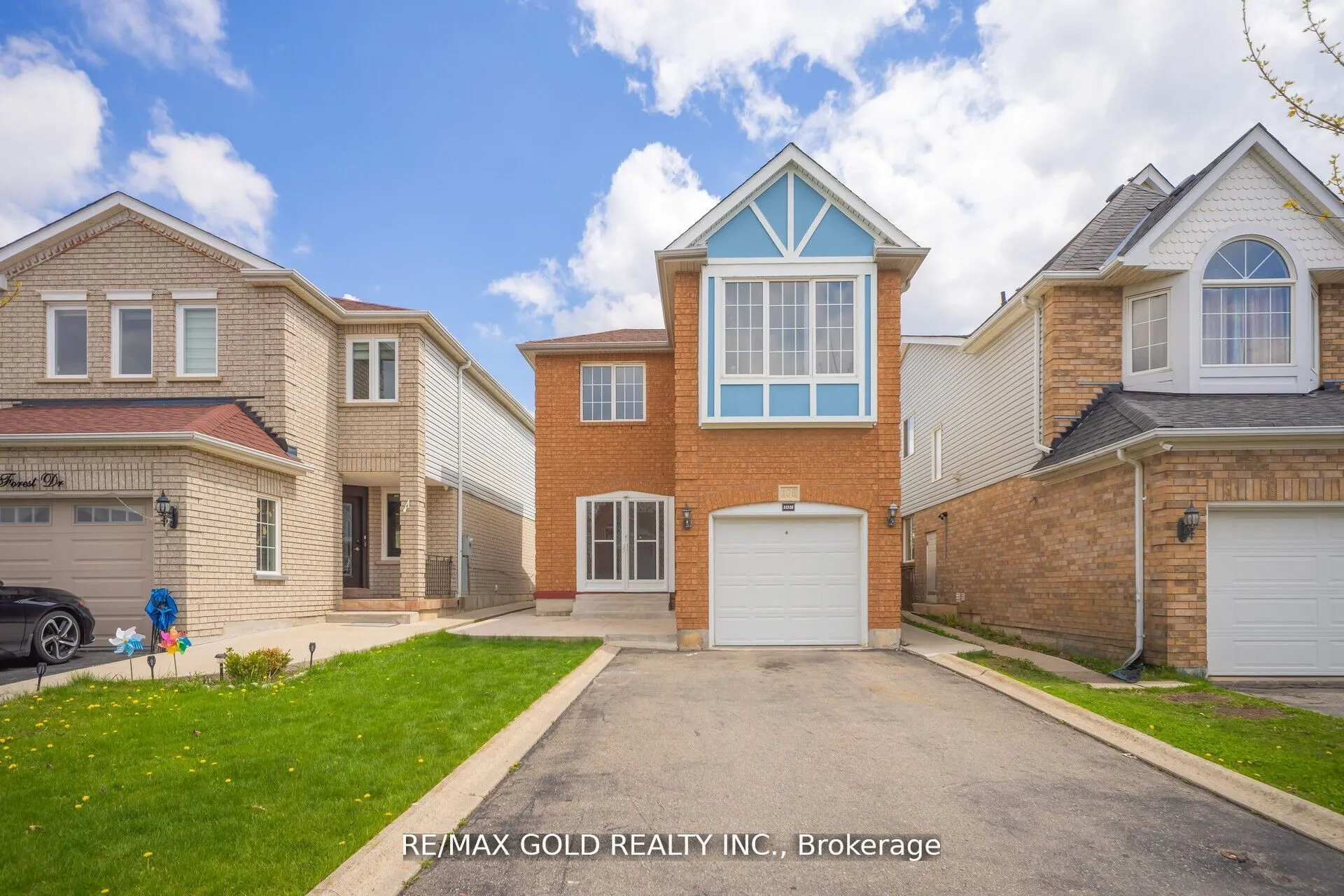 108 Black Forest Drive N