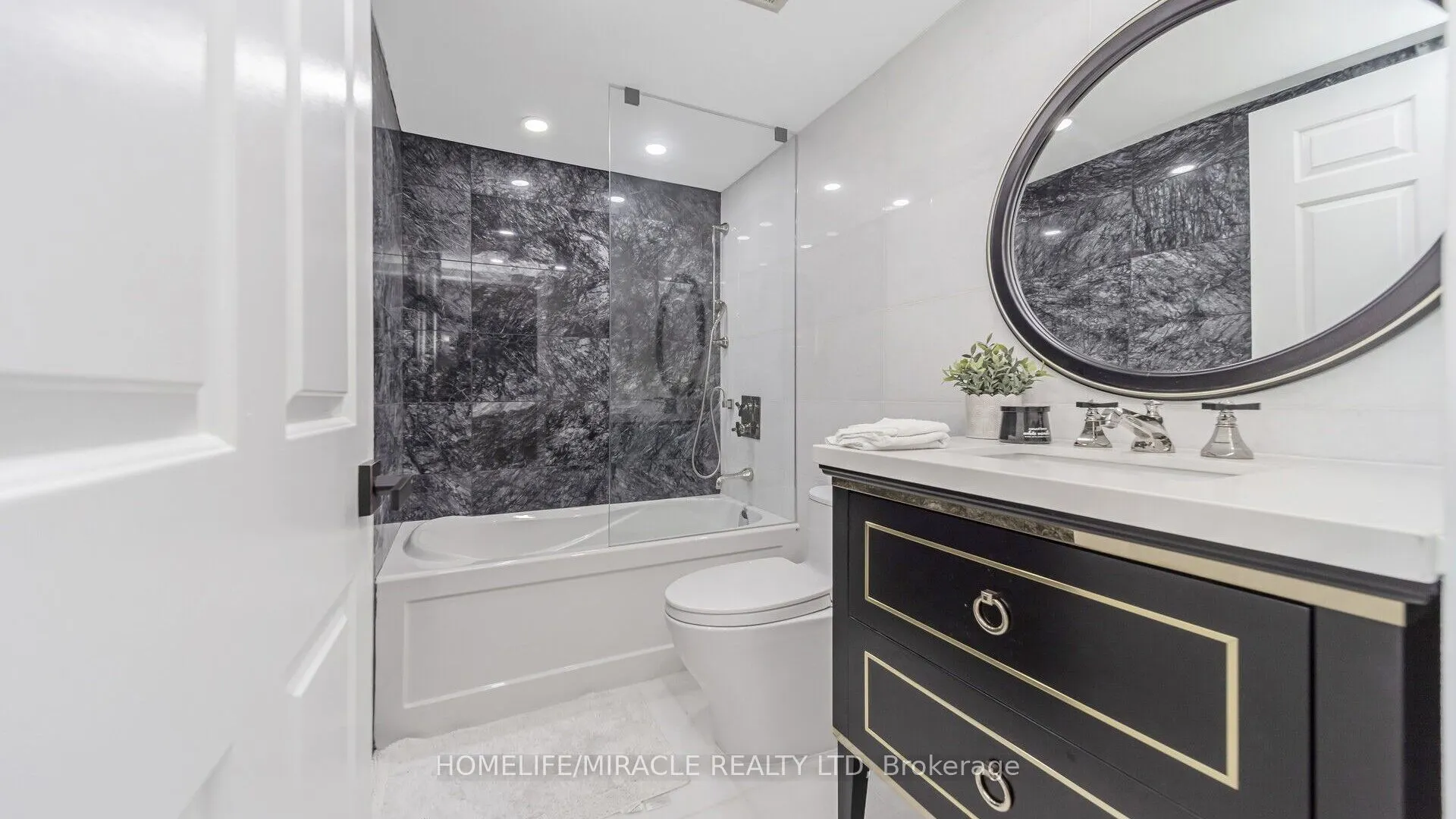 22 Hanover Road, #510