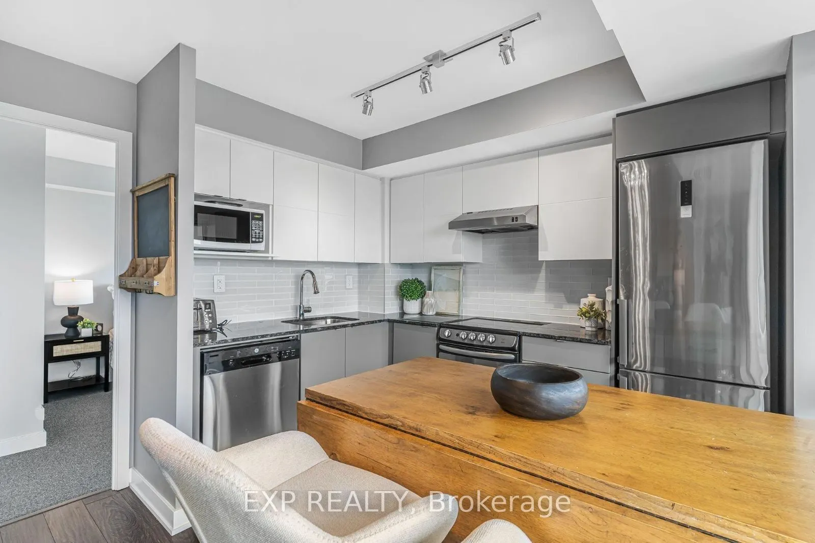 160 Flemington Road, #1304