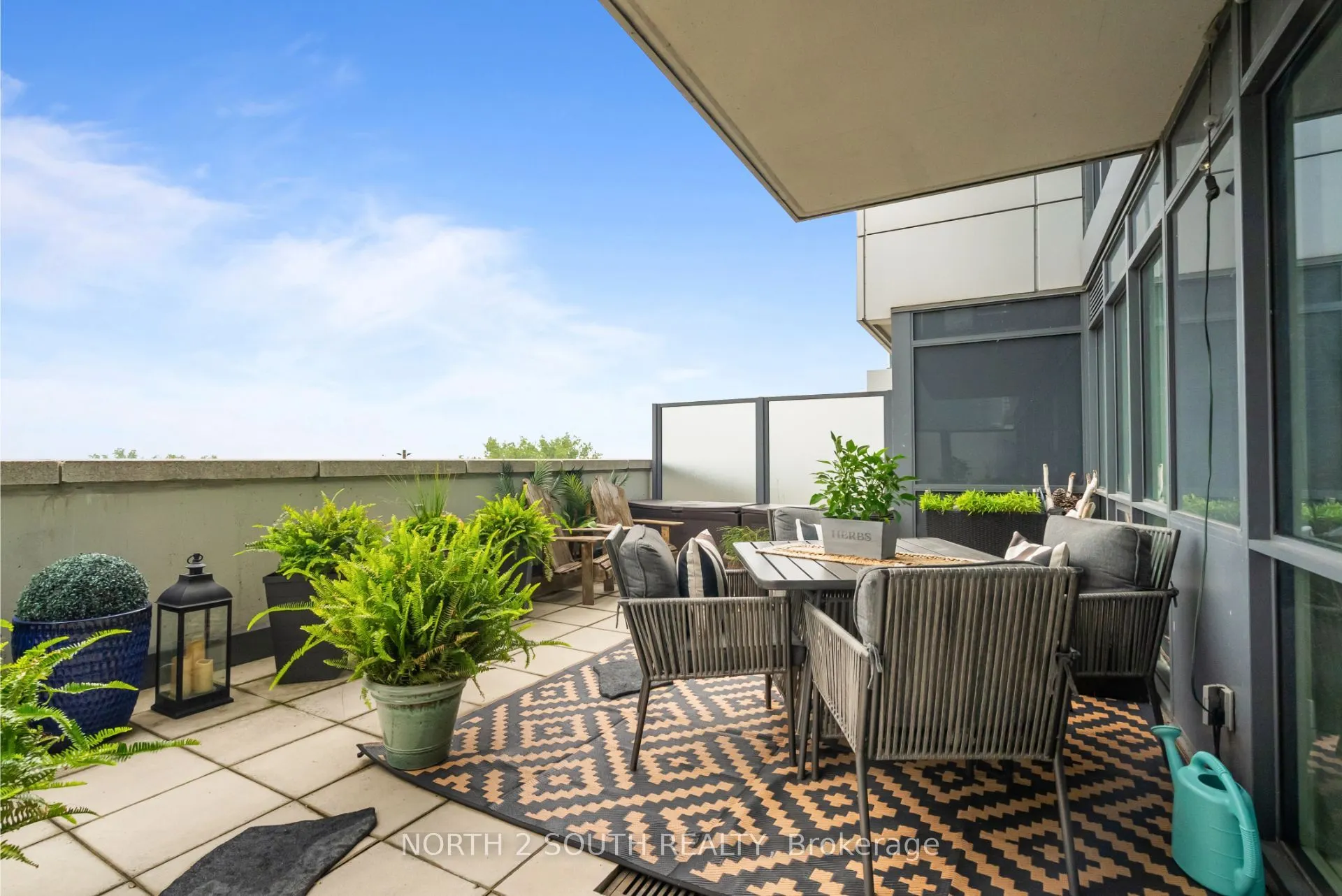 2200 Lake Shore Boulevard W, #622