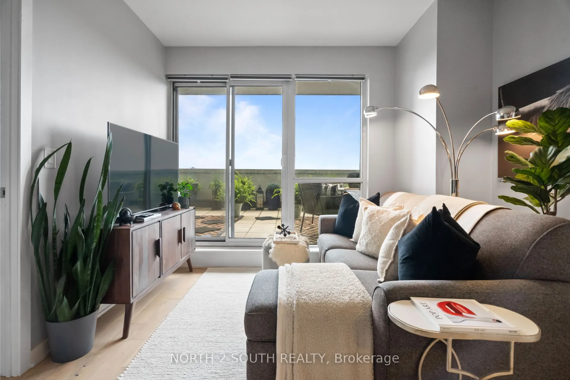 2200 Lake Shore Boulevard W, #622