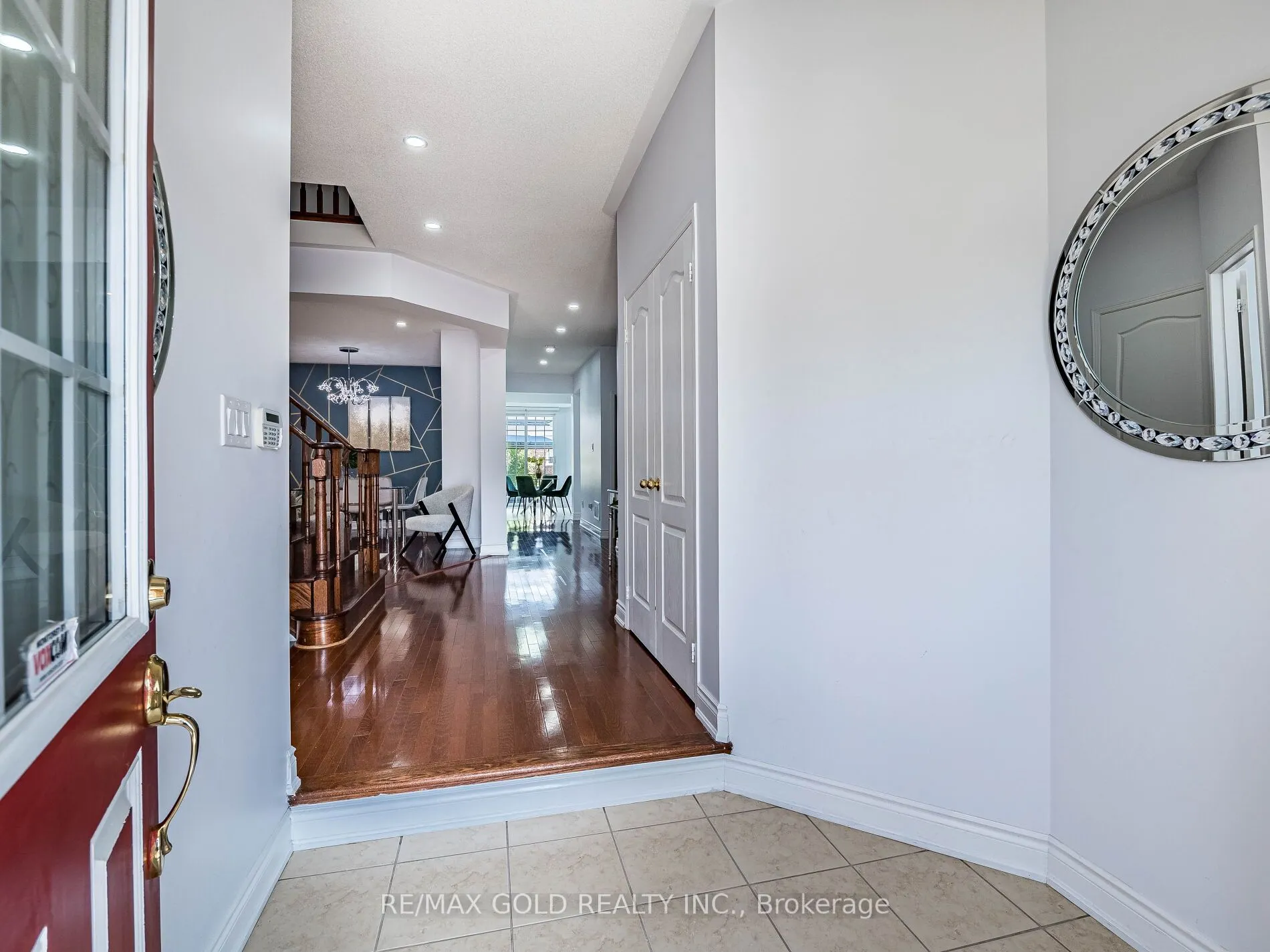 36 Treegrove Crescent