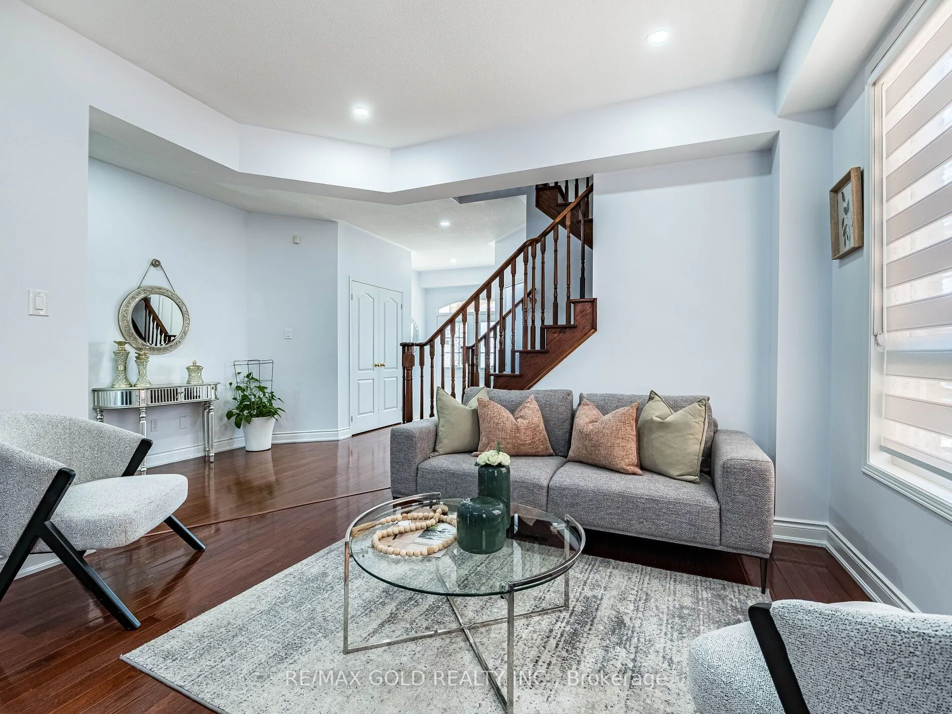 36 Treegrove Crescent