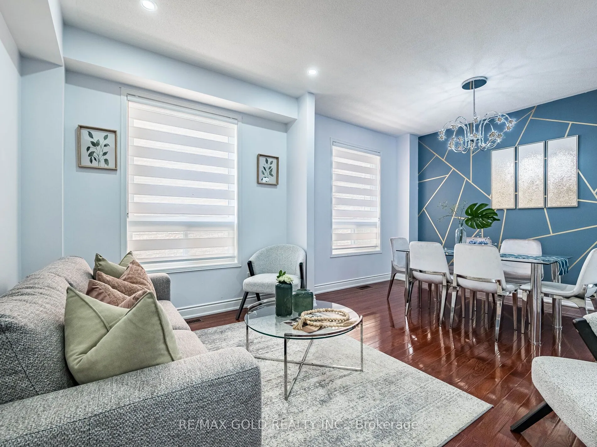 36 Treegrove Crescent