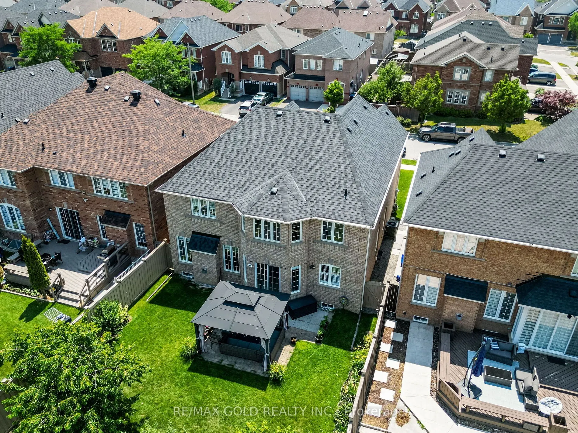 36 Treegrove Crescent