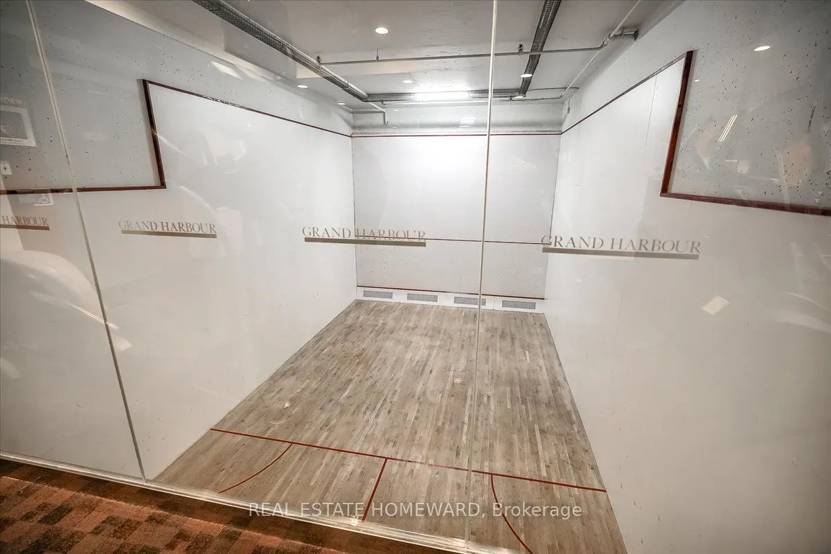 2285 Lake Shore Boulevard W, #203
