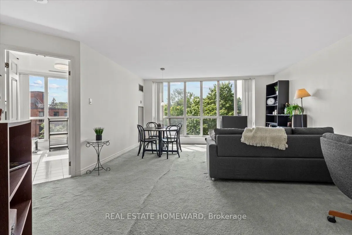 2285 Lake Shore Boulevard W, #203