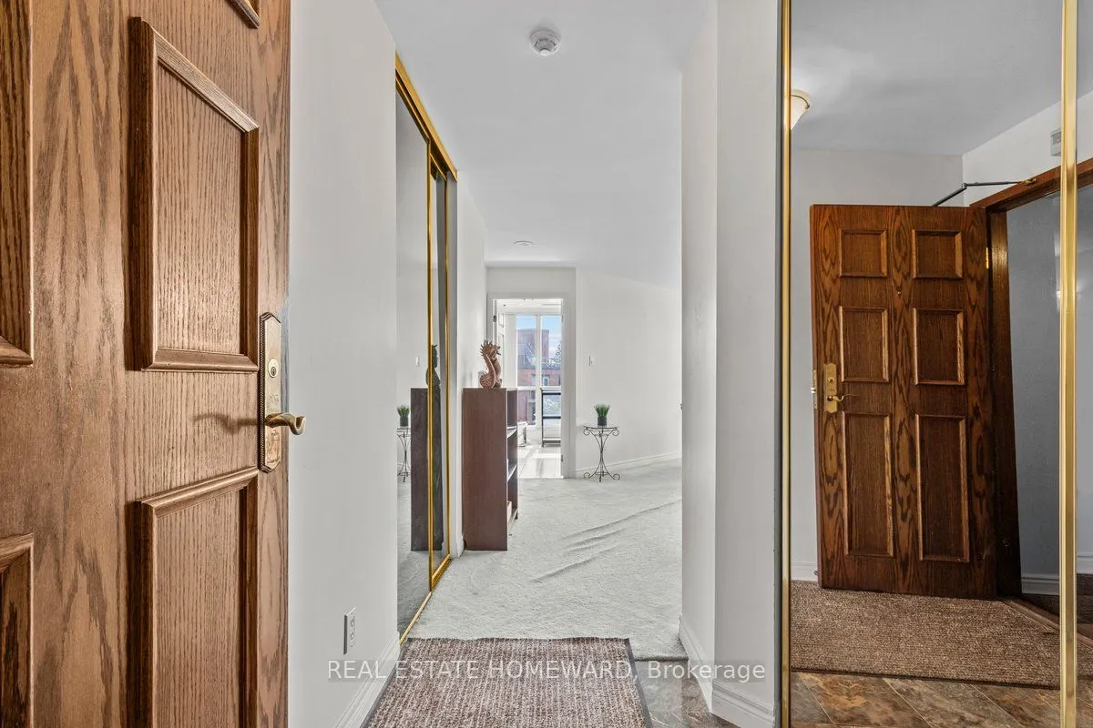 2285 Lake Shore Boulevard W, #203