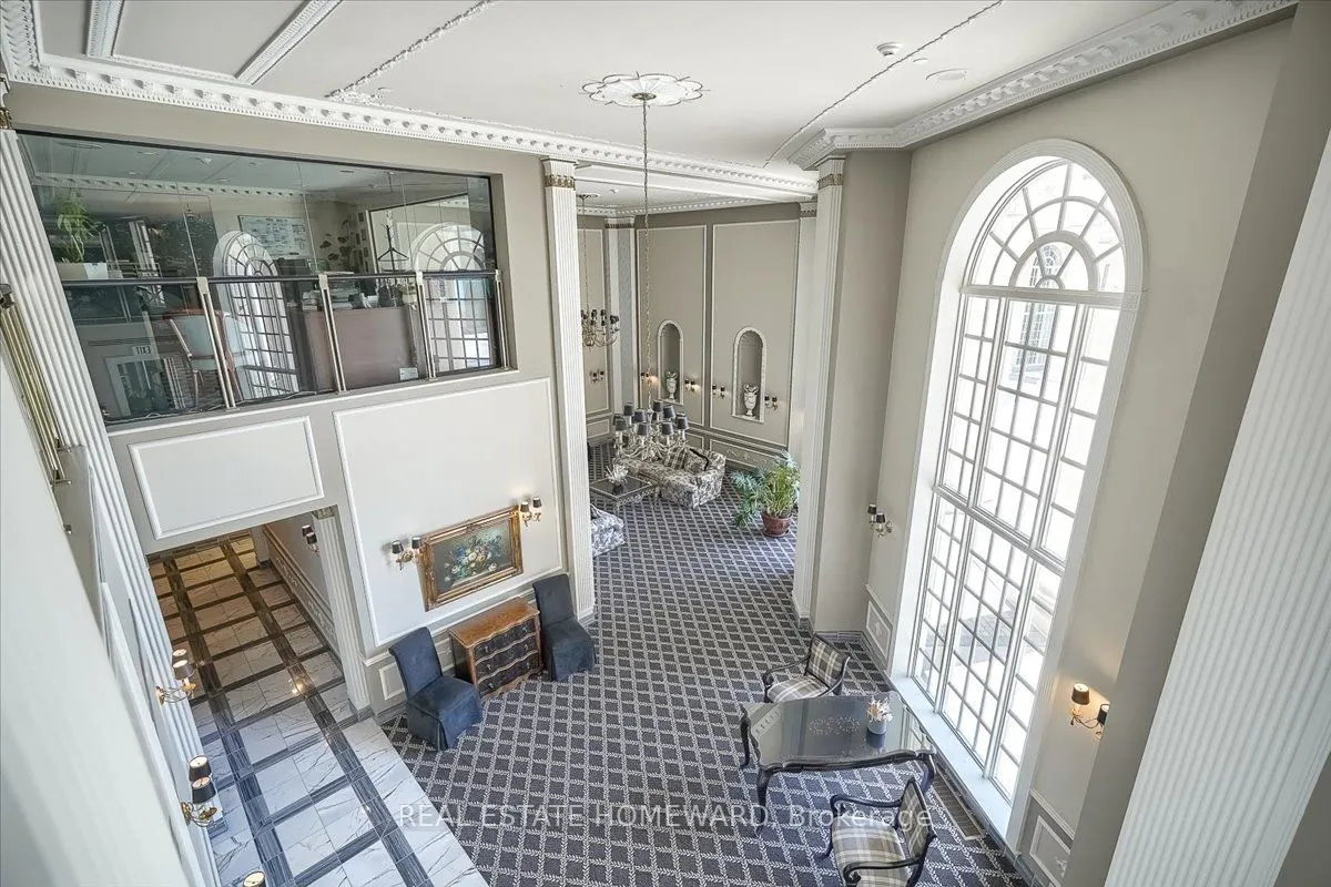 2285 Lake Shore Boulevard W, #203