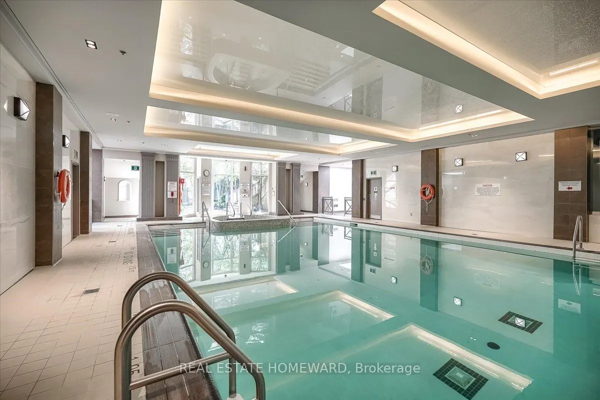 2285 Lake Shore Boulevard W, #203