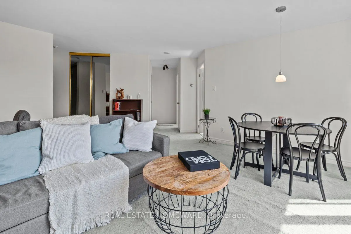 2285 Lake Shore Boulevard W, #203