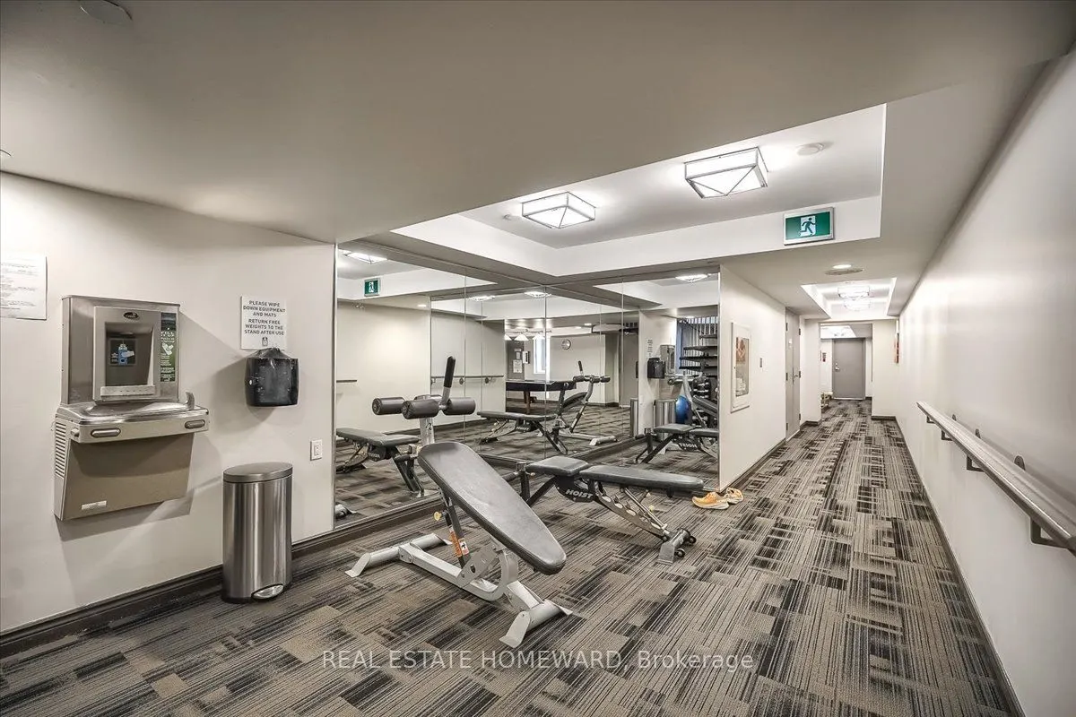 2285 Lake Shore Boulevard W, #203