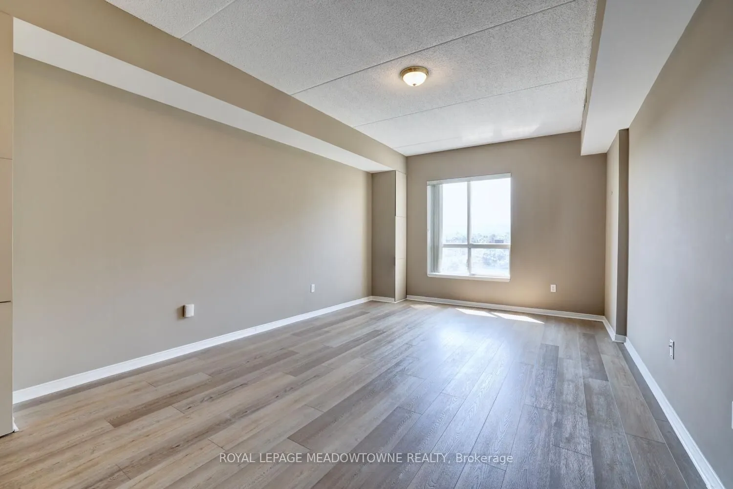 2075 Amherst Heights Drive, #606